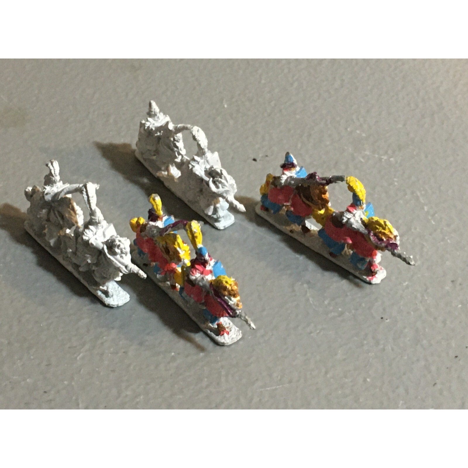 A16646 WARMASTER WARHAMMER FANTASY HIGH ELVES SILVER HELMS METAL 4 STANDS GW