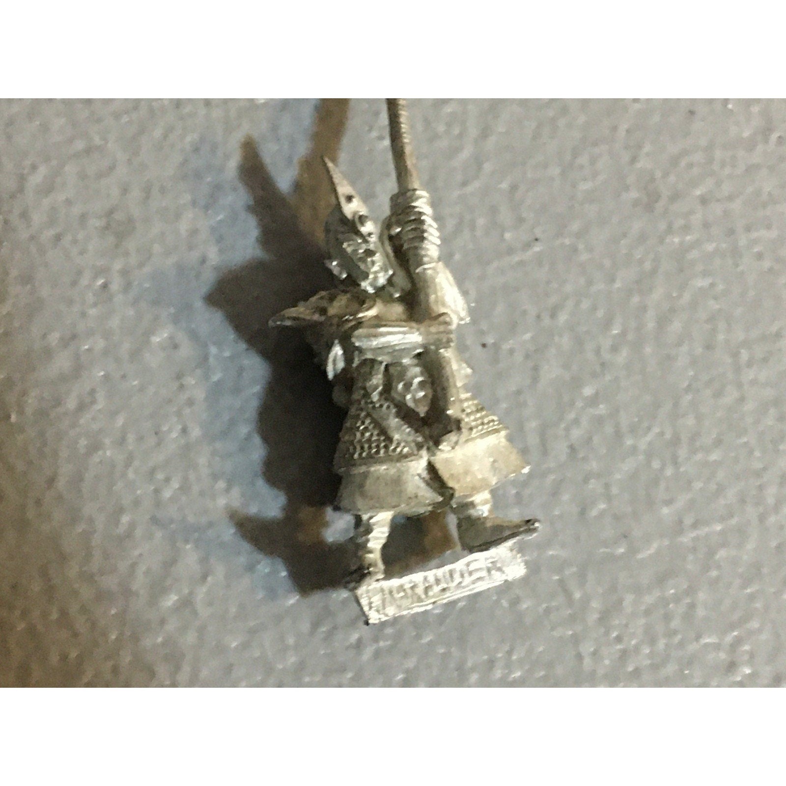 A31493 WARHAMMER FANTASY MARAUDER METAL DARK ELVES WARRIOR STANDARD BEARER GW