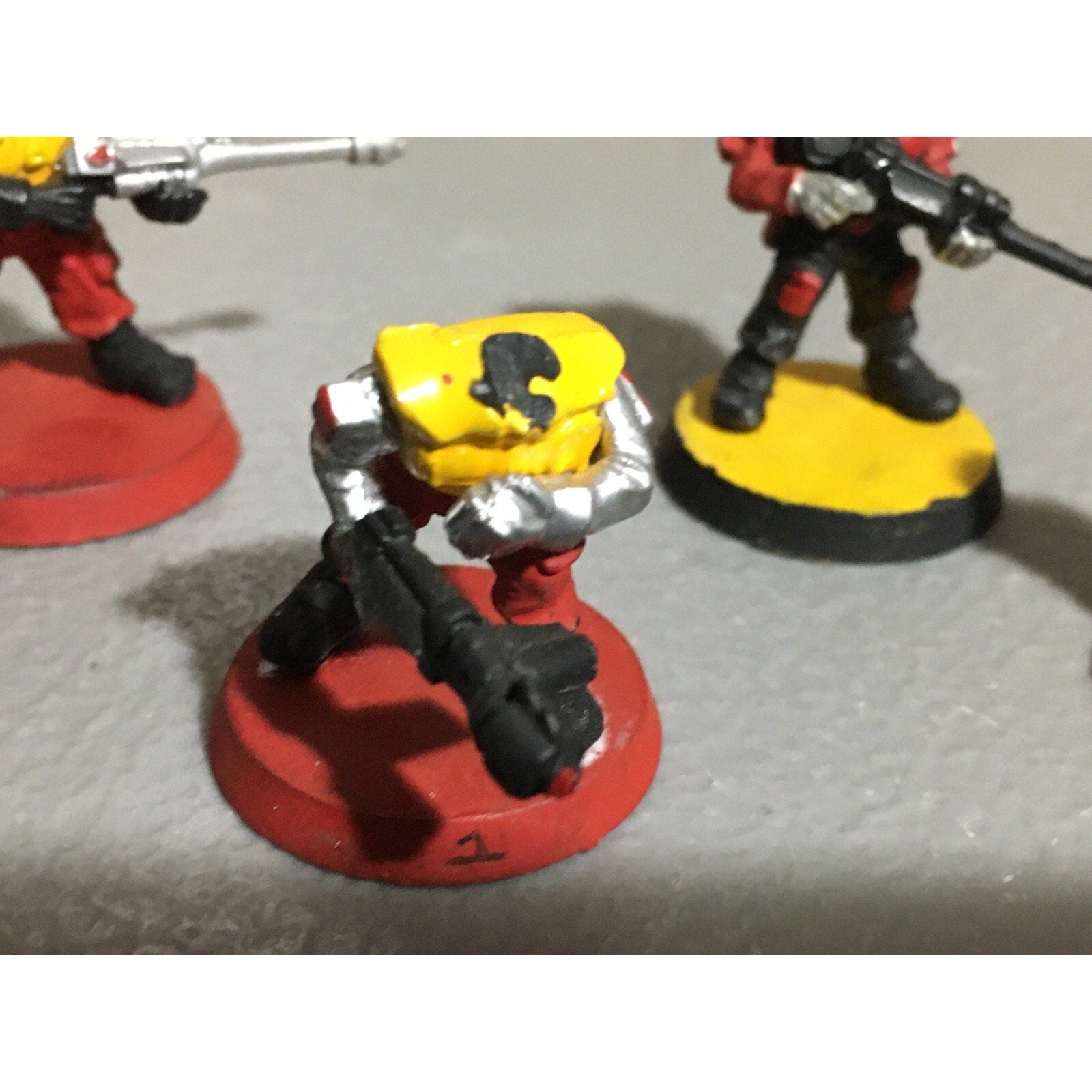 A19985 WARHAMMER 40K IMPERIAL GUARD ROGUE TRADER RTB07 4 PK ASTRA INCOMPLETE