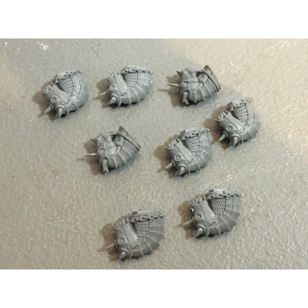 A20092 WARHAMMER FANTASY THE EMPIRE HORSE BITS LOT HEADS GAMES WORKSHOP