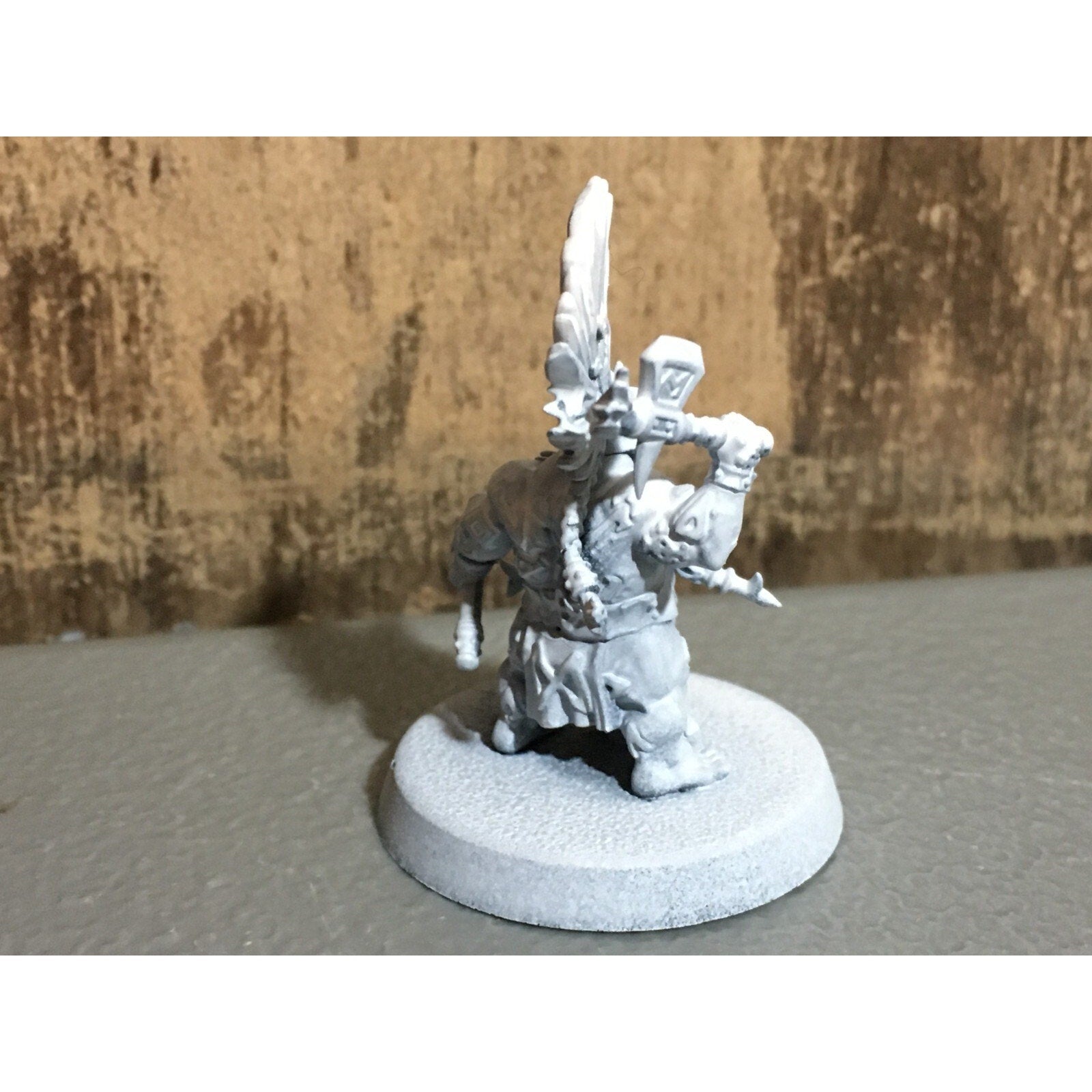 A20169 WARHAMMER FANTASY AOS FYRESLAYERS RUNESON PRIMED