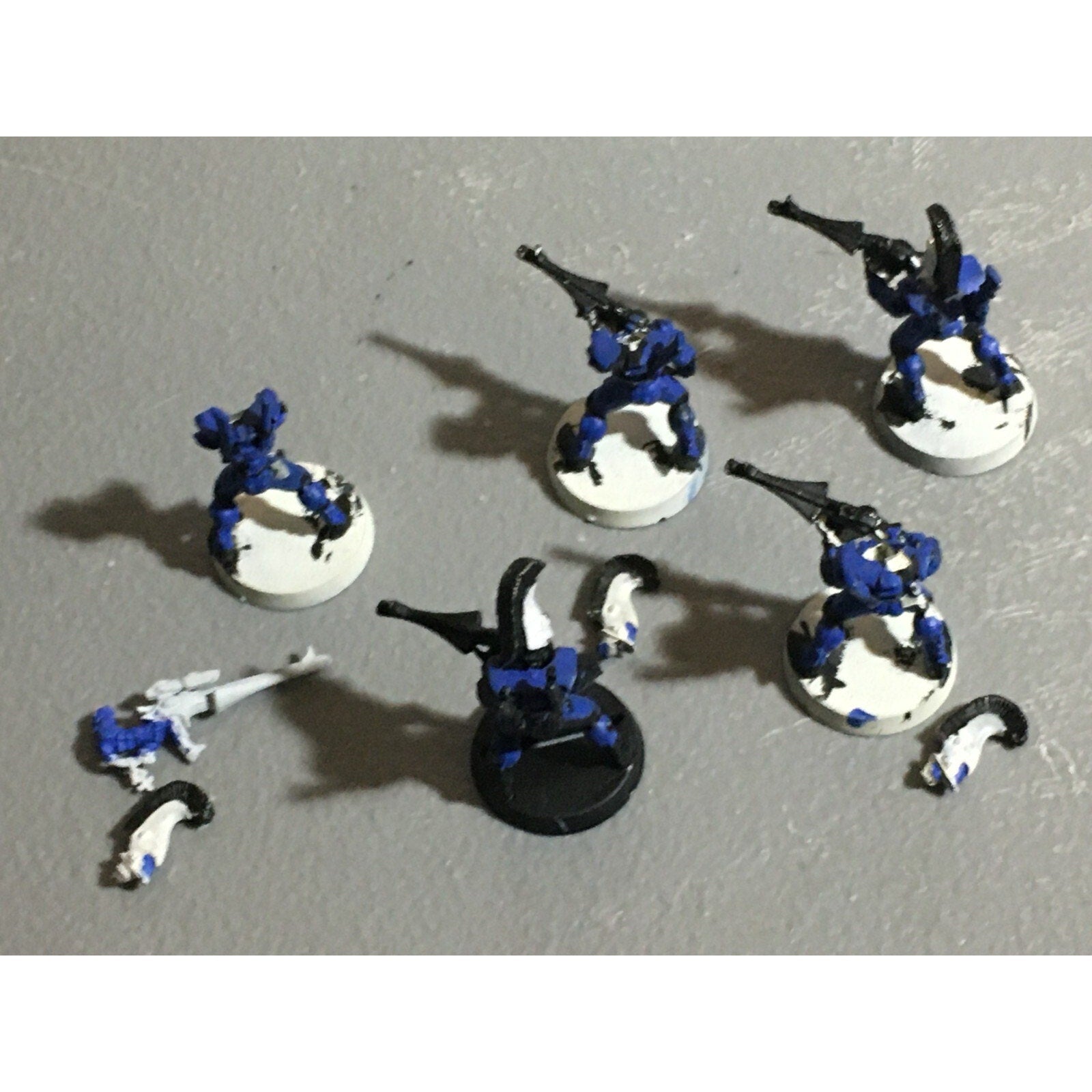 A22117 WARHAMMER 40K ELDAR CRAFTWORLDS DIRE AVENGERS METAL HEADS MISS 1 ARM GW