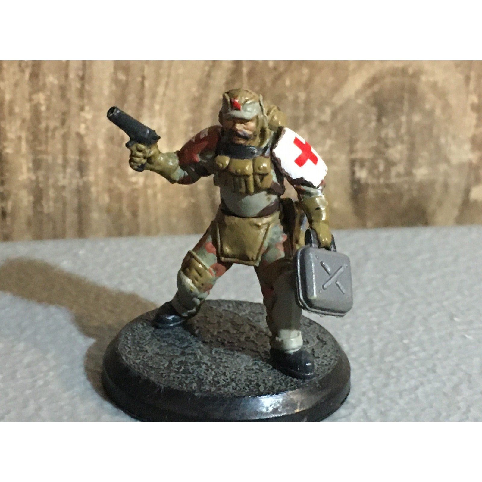 A32055 RACKHAM AT-43 RED BLOK MINI CAPTAIN VRAKHOV NO CARD