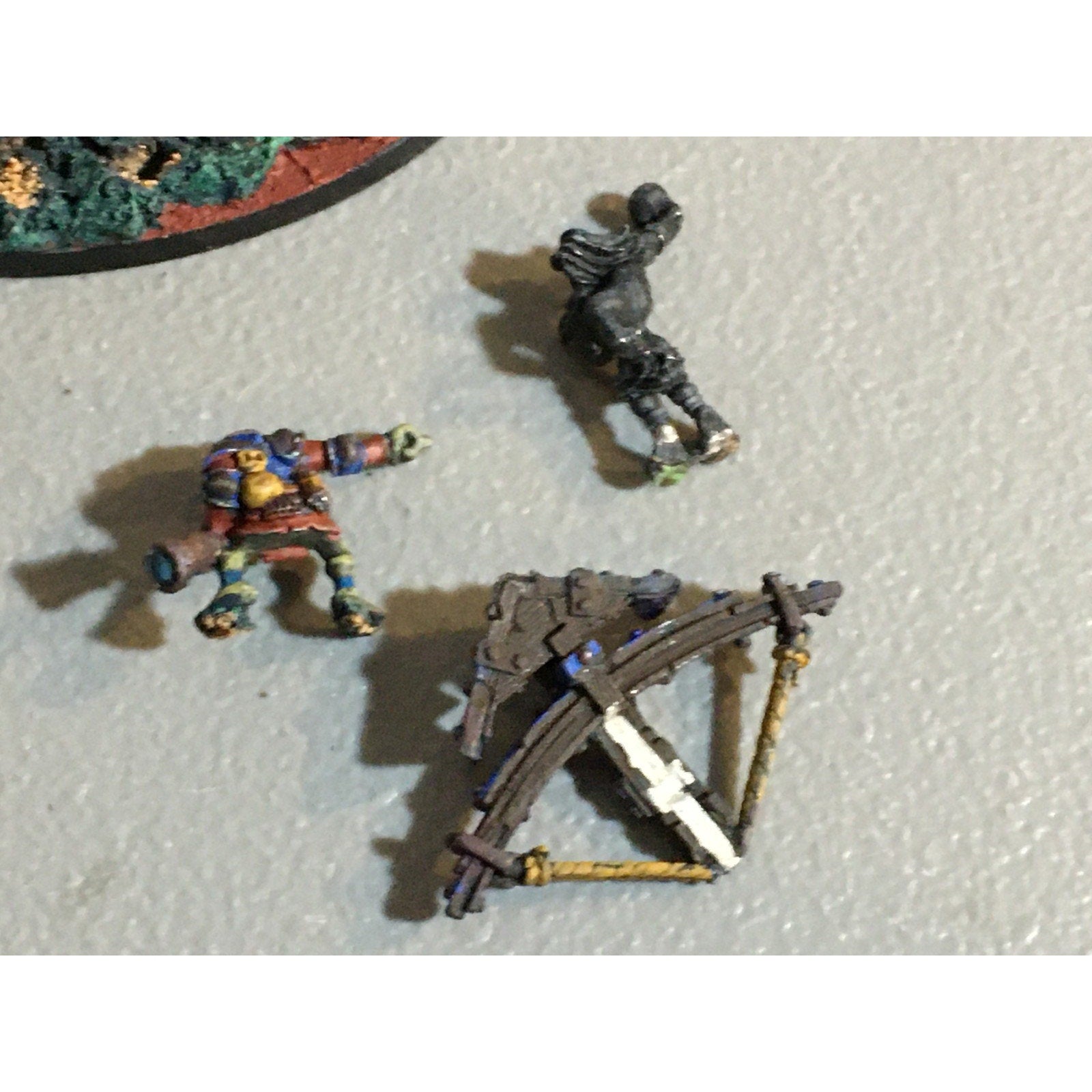 A32476 WARHAMMER FANTASY METAL ORCS GOBLINS SPEAR CHUKKA PAINT BASE