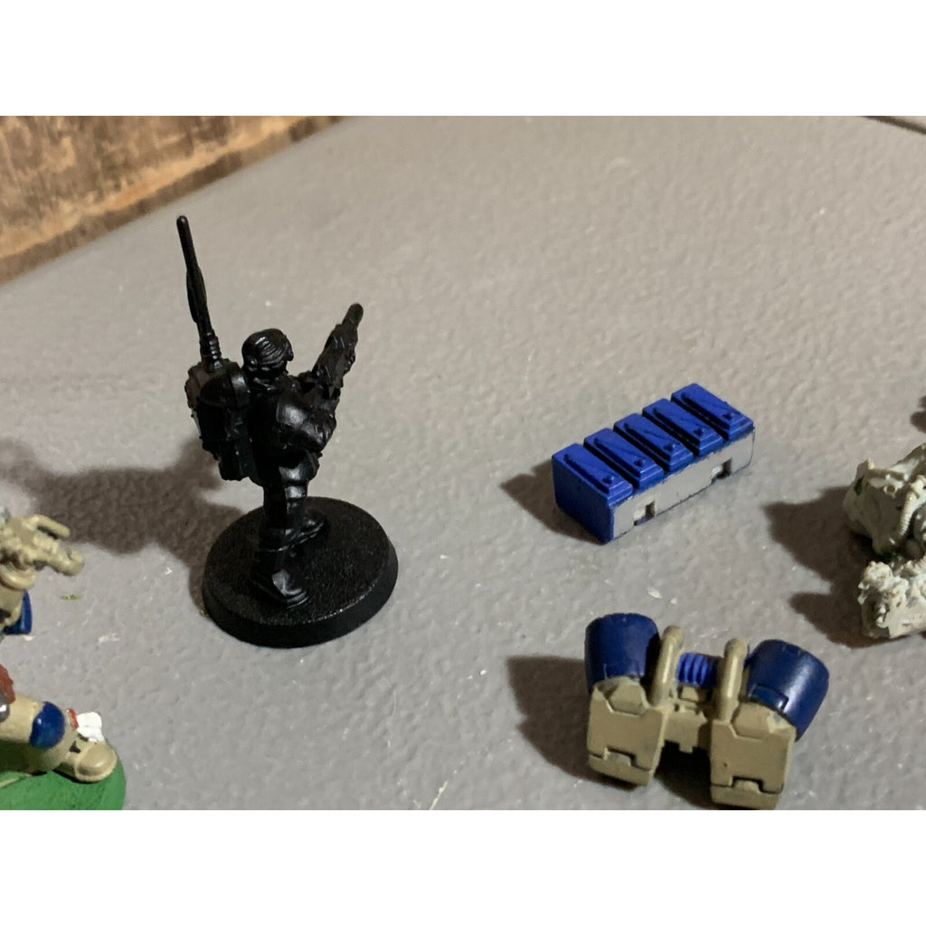 A16811 WARHAMMER 40K SPACE MARINES IMPERIAL & CHAOS BITS LOT GW GAMES WORKSHOP