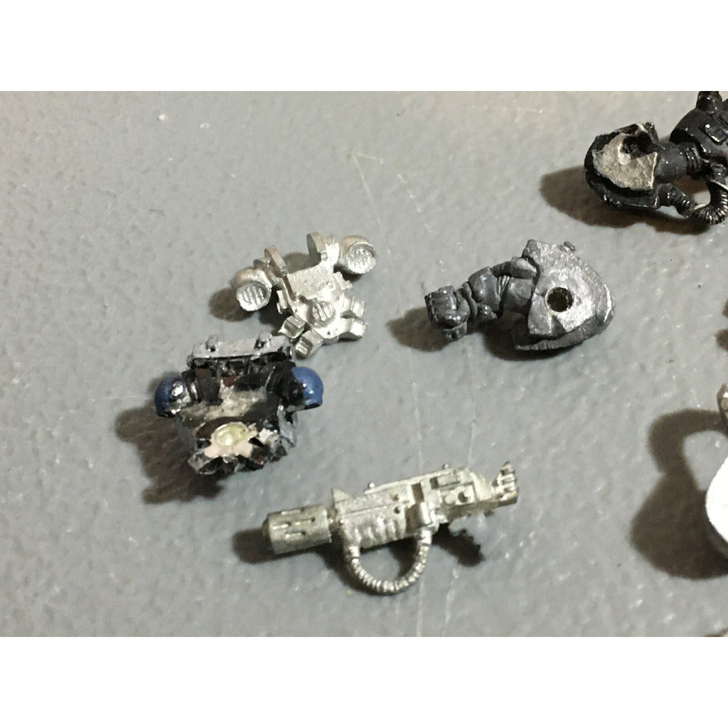 A20128 WARHAMMER 40K SPACE MARINES METAL ARM BITS LOT GAMES WORKSHOP