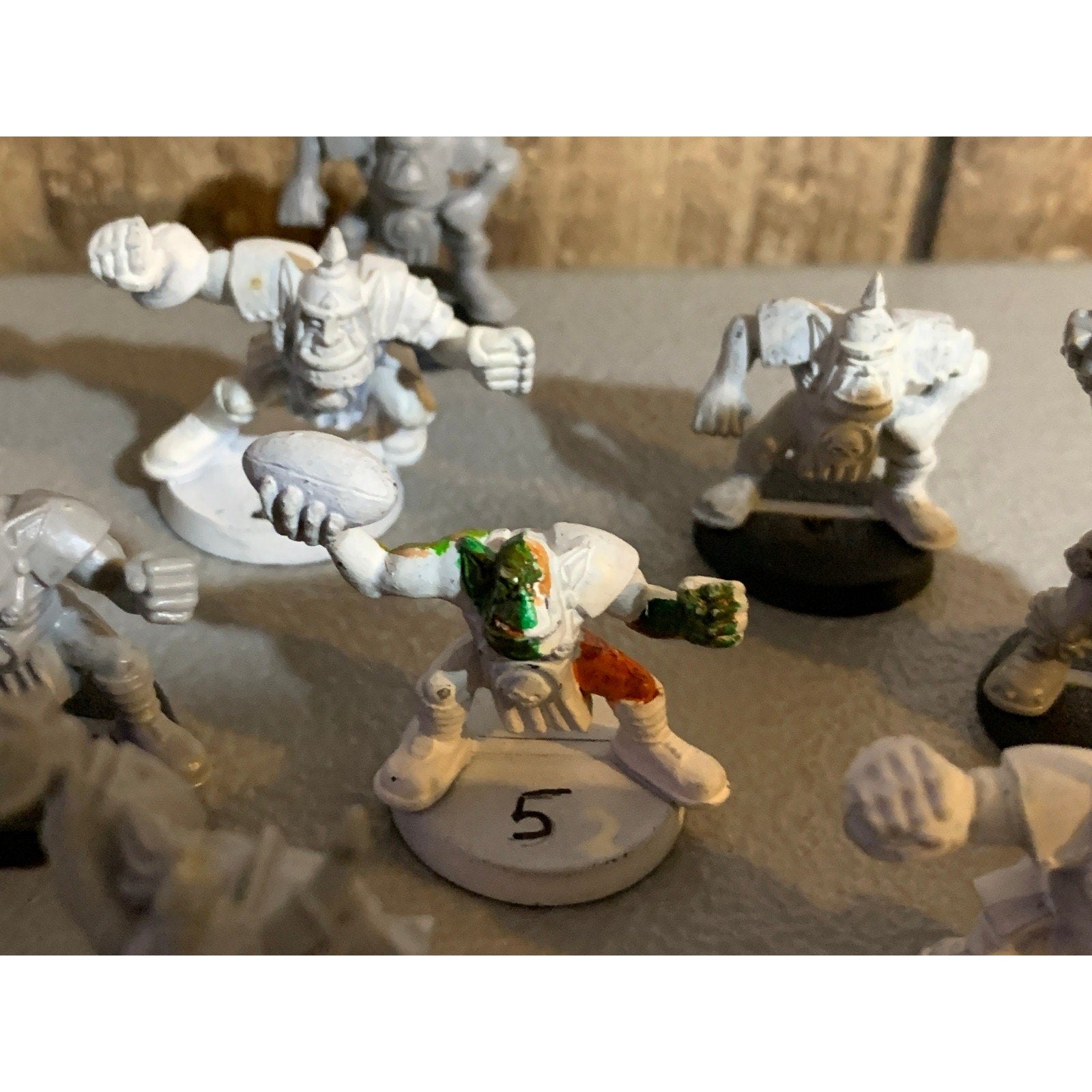 A30183 WARHAMMER BLOOD BOWL OOP ORKS ORCLAND RAIDERS CUST TEAM OOP PLASTIC BLACK