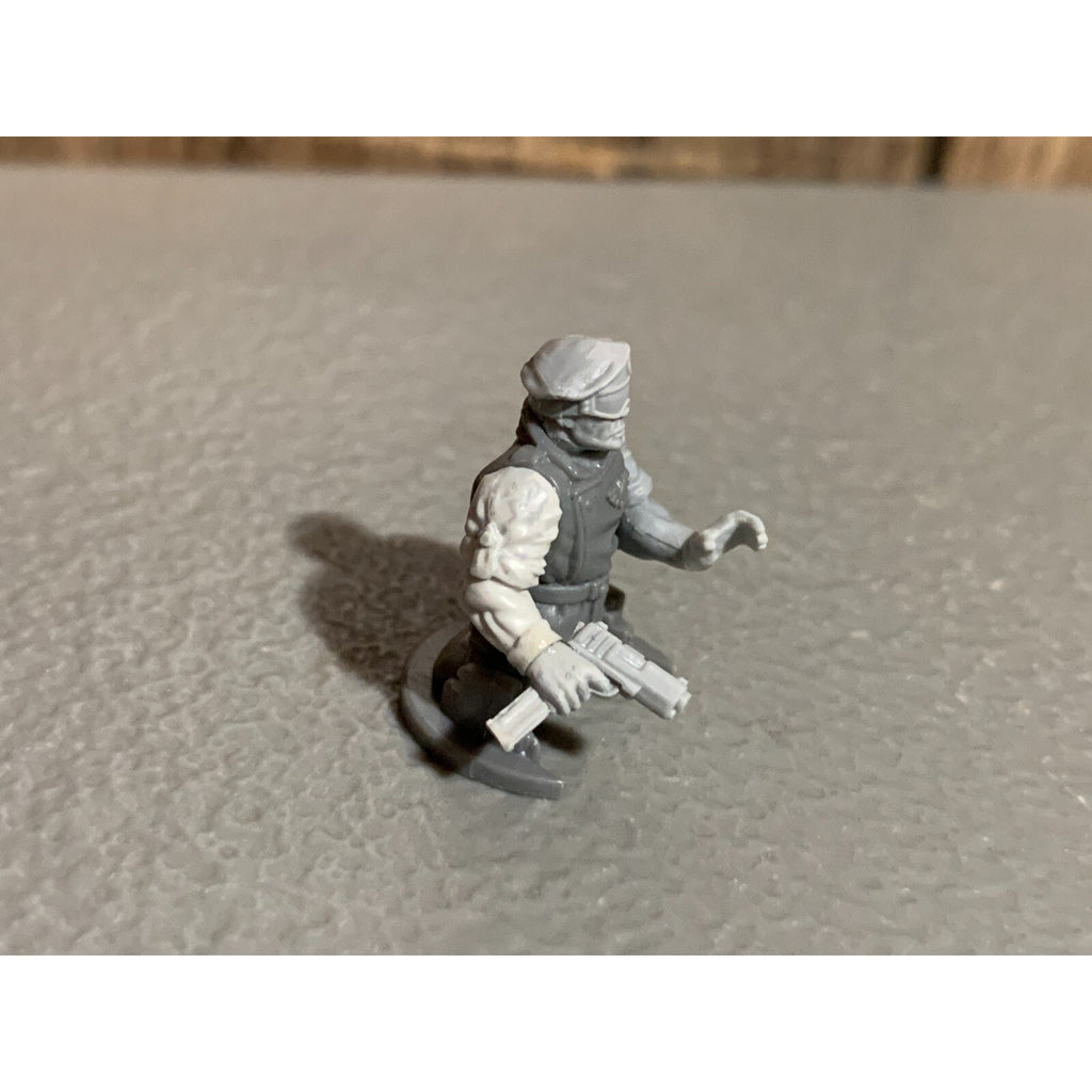 A16996 WARHAMMER 40K ASTRA MILITARUM IMPERIAL CUSTOM TANK SERGEANT / COMMANDER