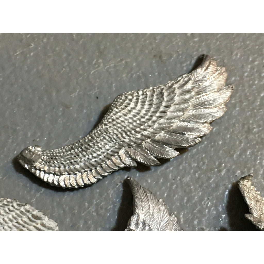 A32497 UNKNOWN METAL MINIATURES BITS LOT FANTASY WINGS DRAGON DEMON ANGEL