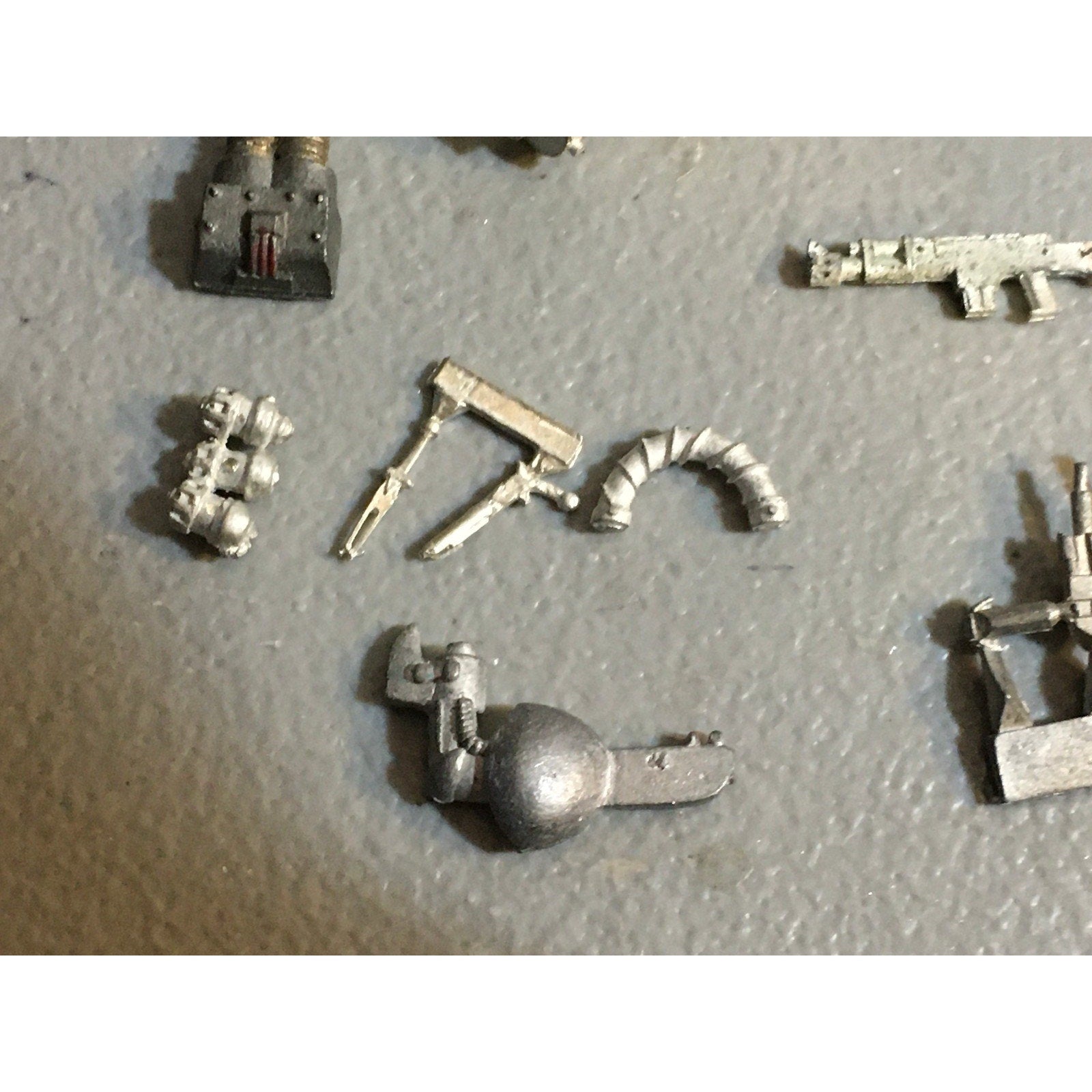 A32547 UNKNOWN MINIATURES ALL METAL BITS & INCOMPLETE LOT SCI-FI FUTURISTIC