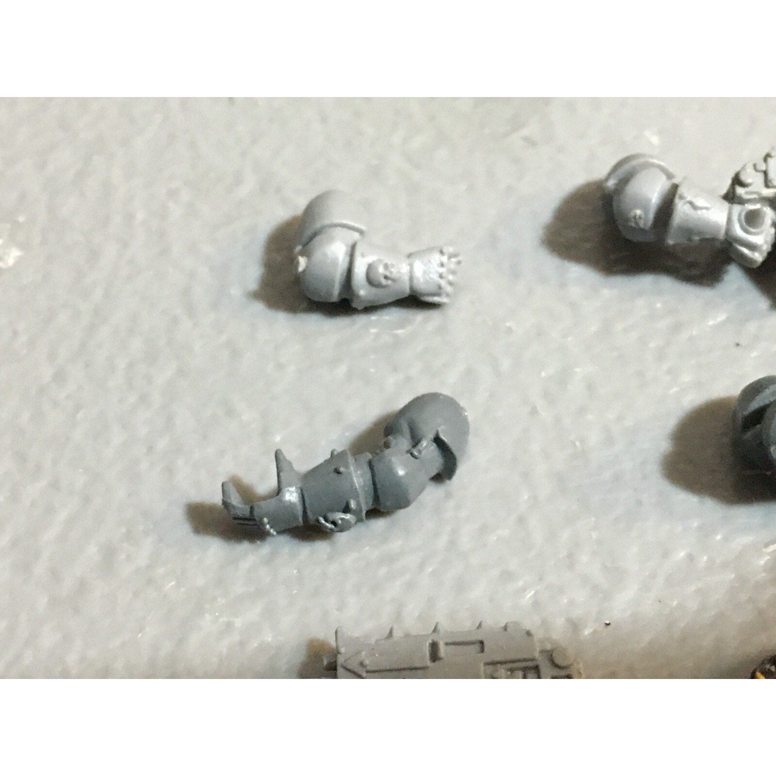 A23042 WARHAMMER 40K CHAOS SPACE MARINES BITS LOT MIXED ARMS GAMES WORKSHOP GW