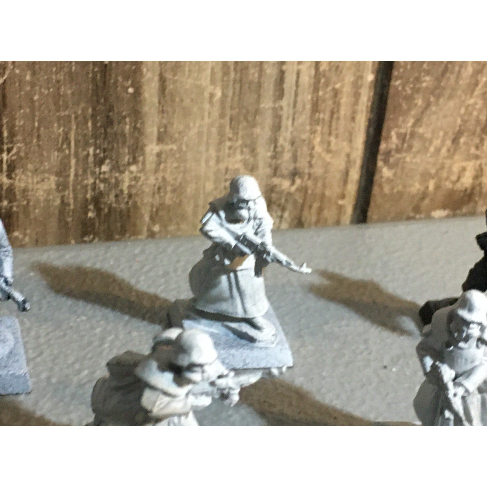 A30868 UNKNOWN METAL MINIATURES SOLDIERS INFANTRY WWII? WWI? TABLE TOP WAR GAMES