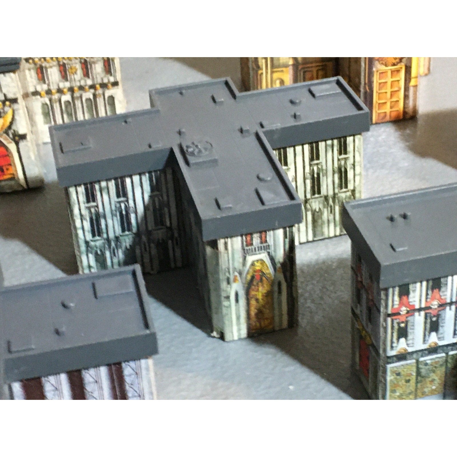 A31677 WARHAMMER EPIC 40K TERRAIN BUILDINGS PLASTIC & CARDSTOCK 8 PK