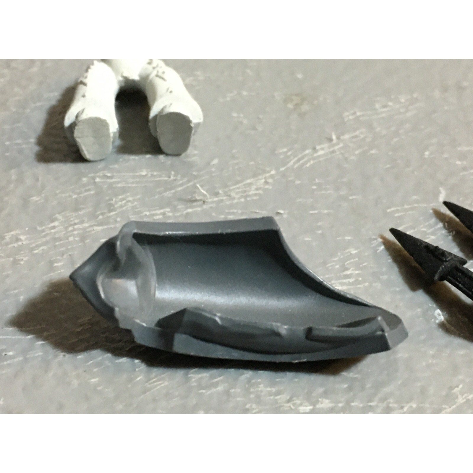 A23244 WARHAMMER 40K CHAOS SPACE MARINES BITS LOT VEHICLE SPIKES LEGS ARMS GW