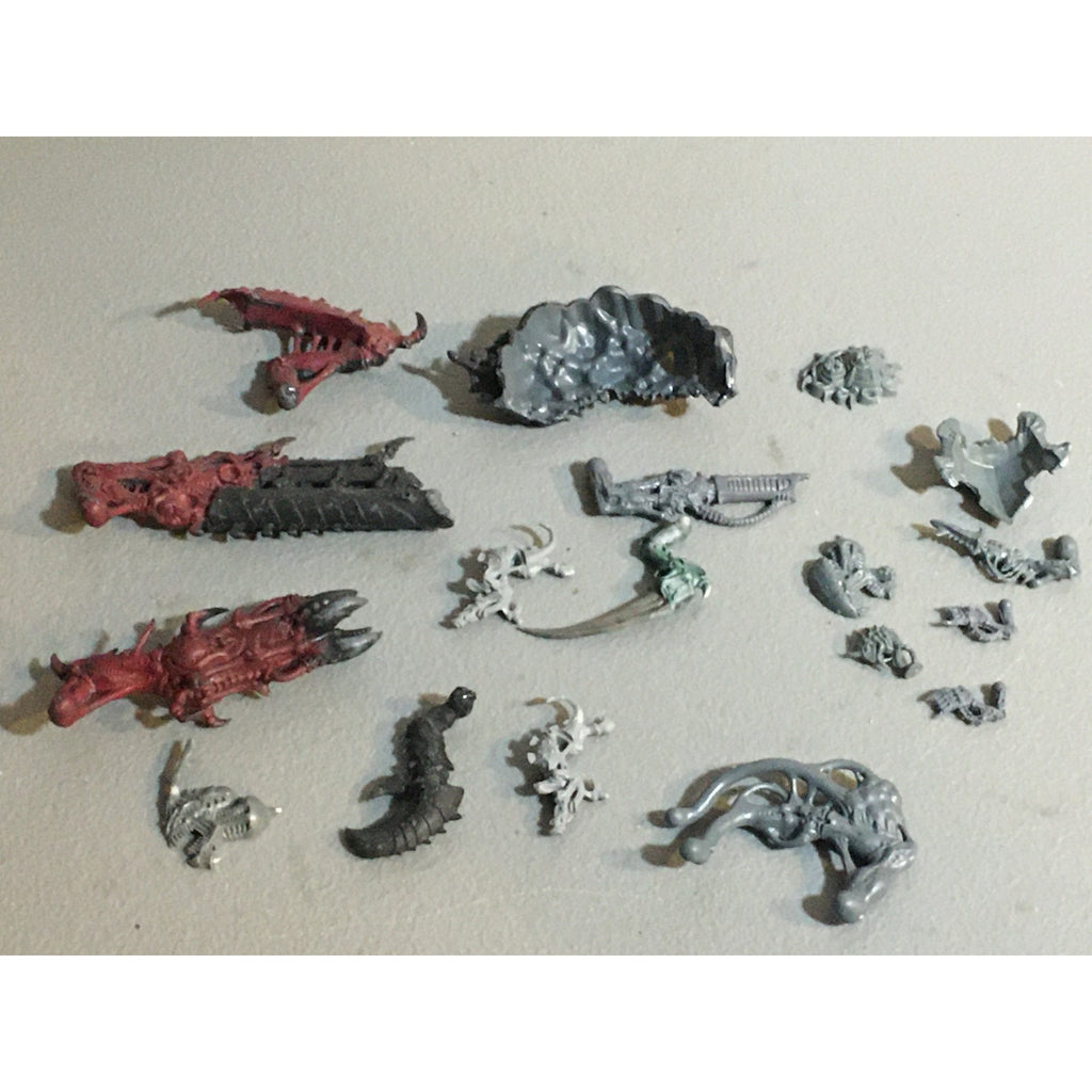 A30755 WARHAMMER 40K TYRANIDS BITS LOT TERVIGON TERMAGANT CARNIFEX GW