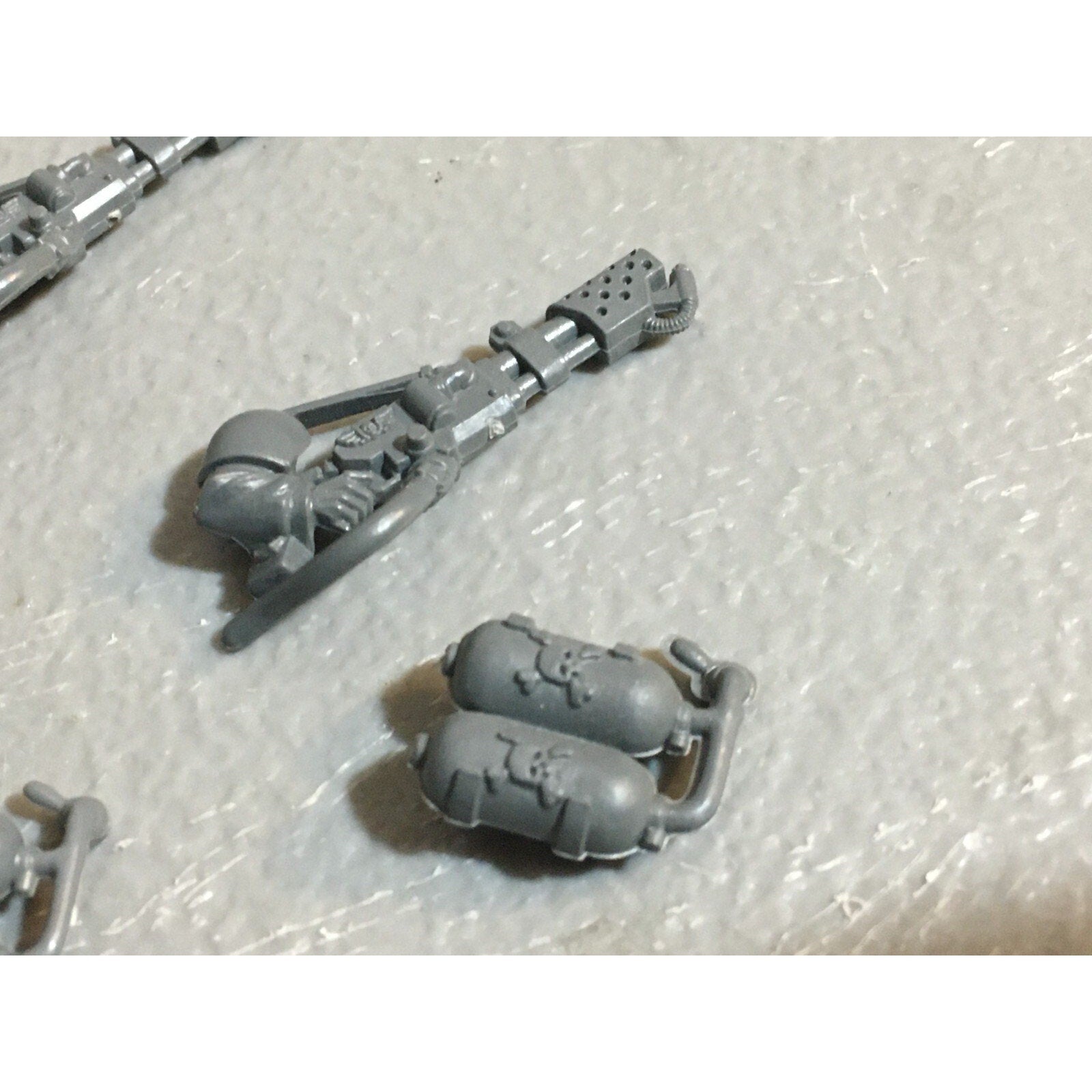 A17843 WARHAMMER 40K ASTRA IG GUARD CADIAN SPECIAL & HEAVY WEAPONS BITS LOT GW