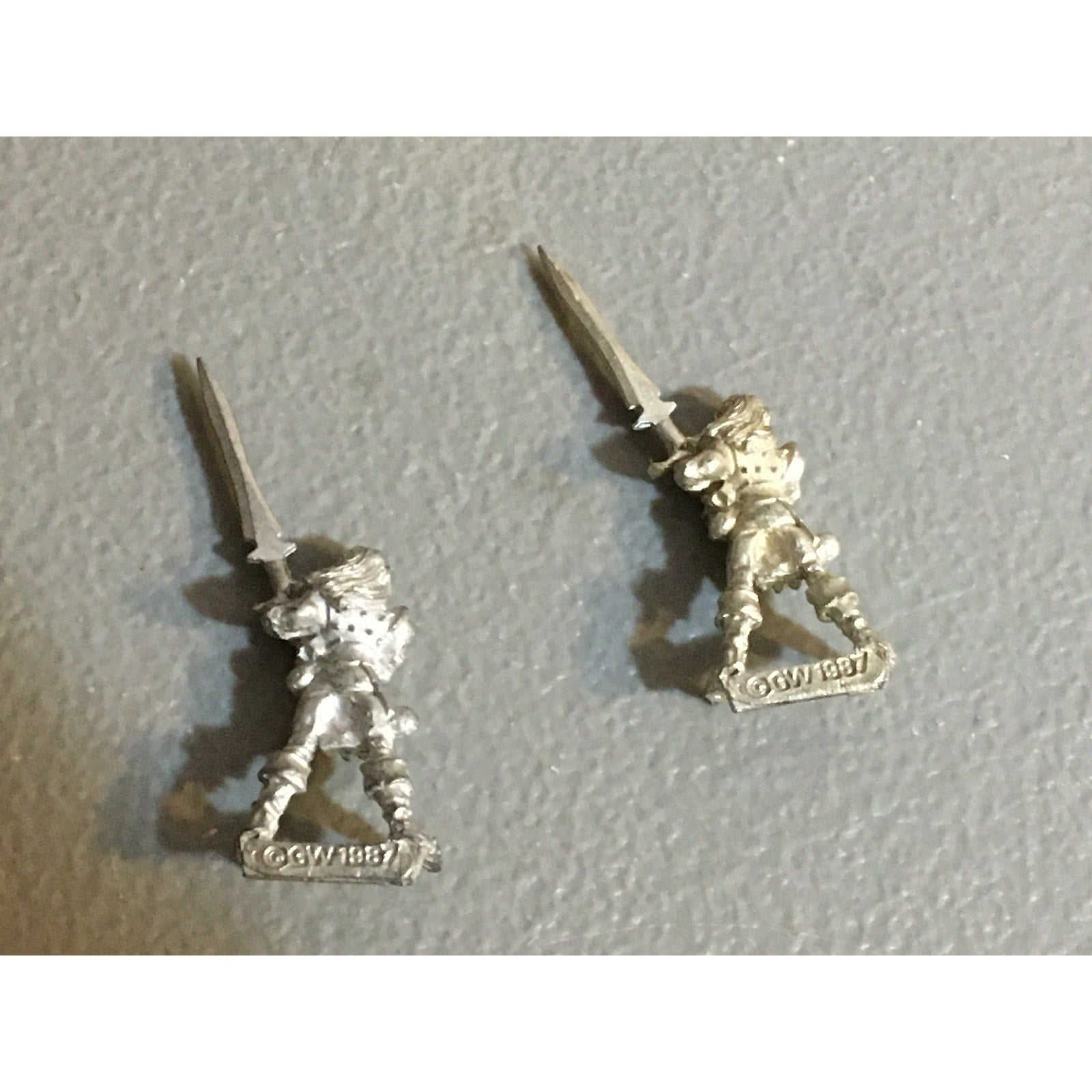 A33782 WARHAMMER CITADEL FANTASY WOOD ELVES METAL 1987 2 PK SWORD GW
