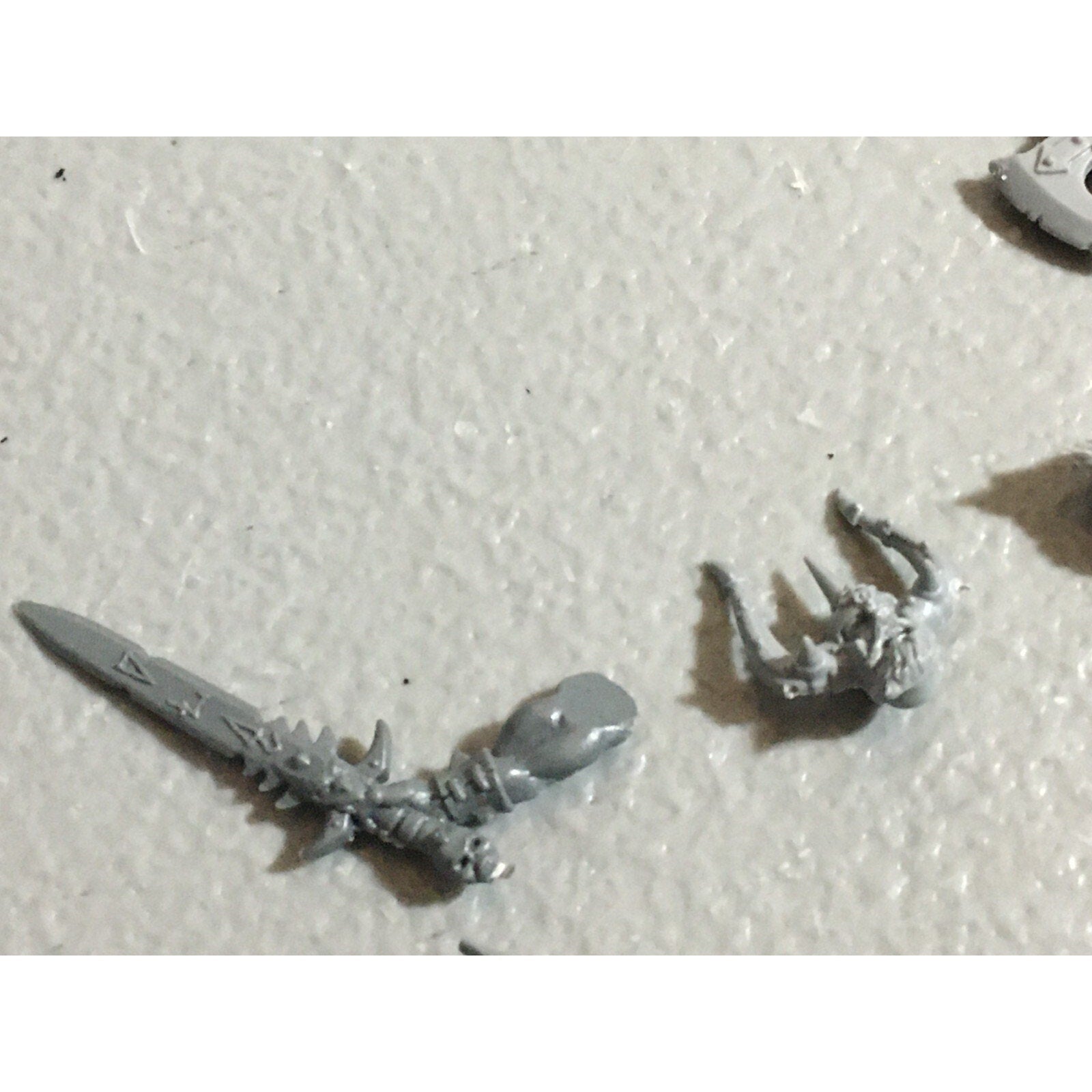 A22178 WARHAMMER FANTASY CHAOS MORTALS BITS LOT MIXED MARAUDER COMMAND & ARMS GW