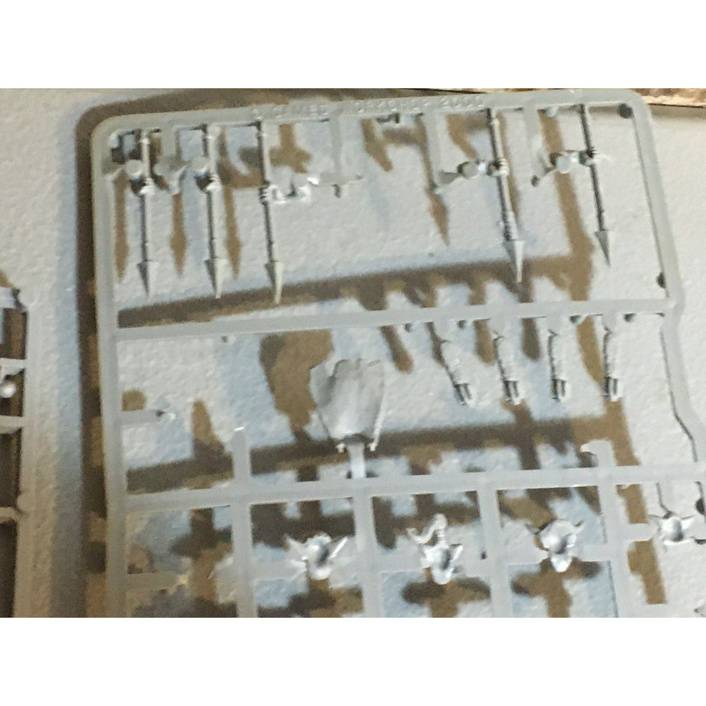 A33693 WARHAMMER FANTASY ORCS & GOBLINS BITS ON SPRUE LOT GOBLINS GW