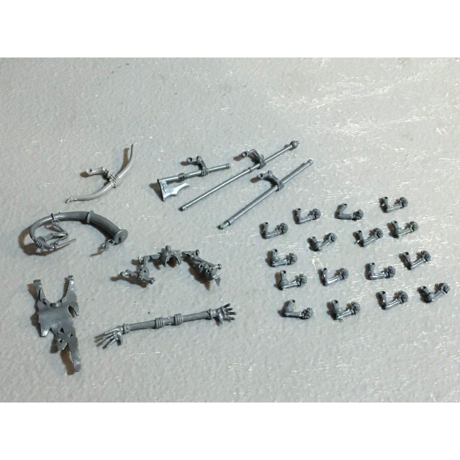 A23423 WARHAMMER FANTASY VAMPIRE COUNTS UNDEAD BITS LOT SKELETON WIGHT MIXED GW