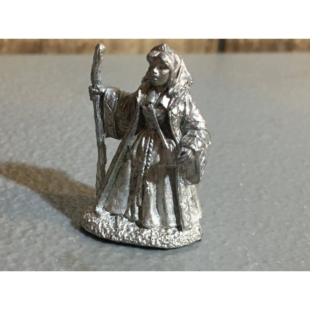 A29803 METAL UNKNOWN TABLETOP WARGAMES RPG WOMAN WIZARD SORCERESS MAGE
