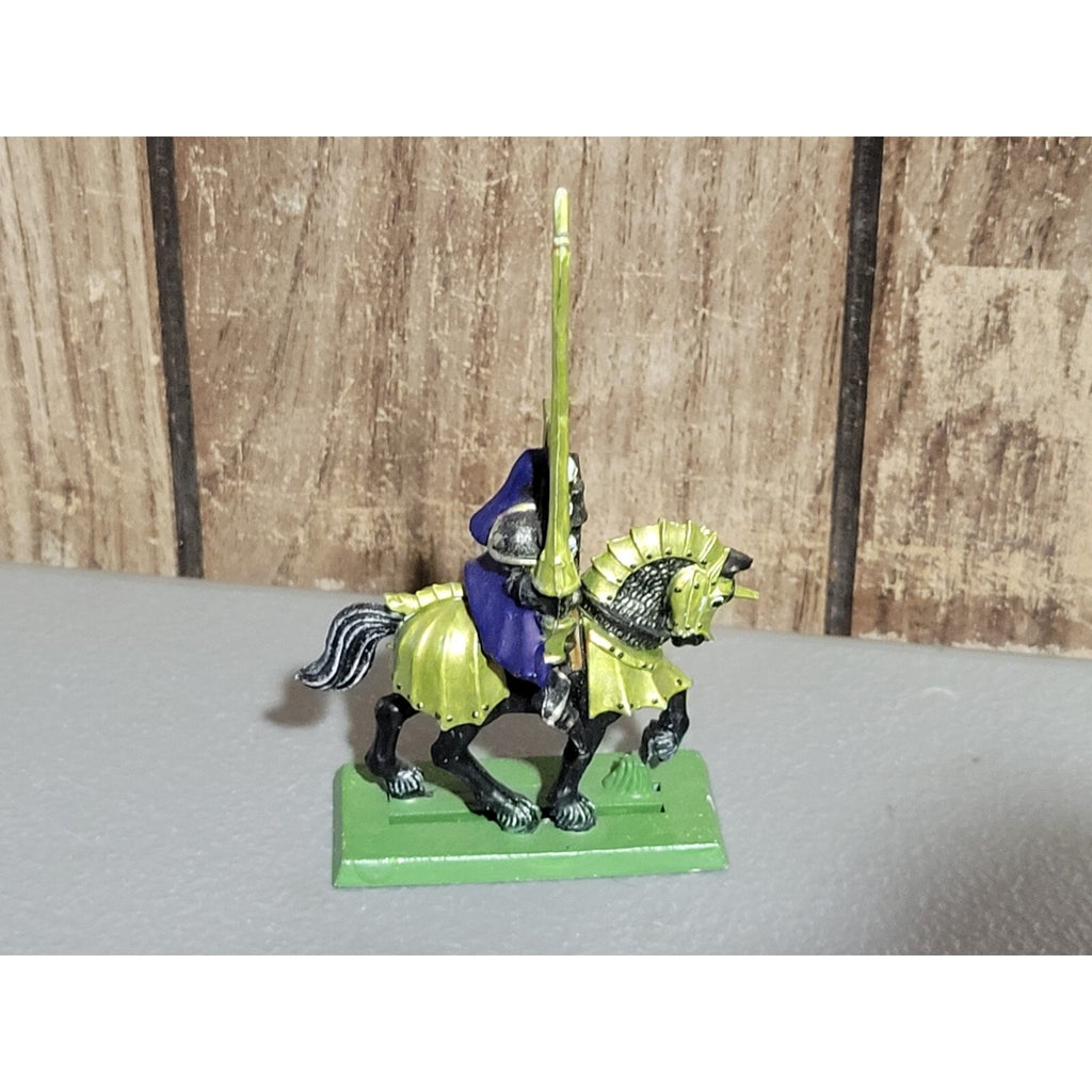A18998 WARHAMMER FANTASY CHAOS MORTALS CLASSIC KNIGHT PLASTIC