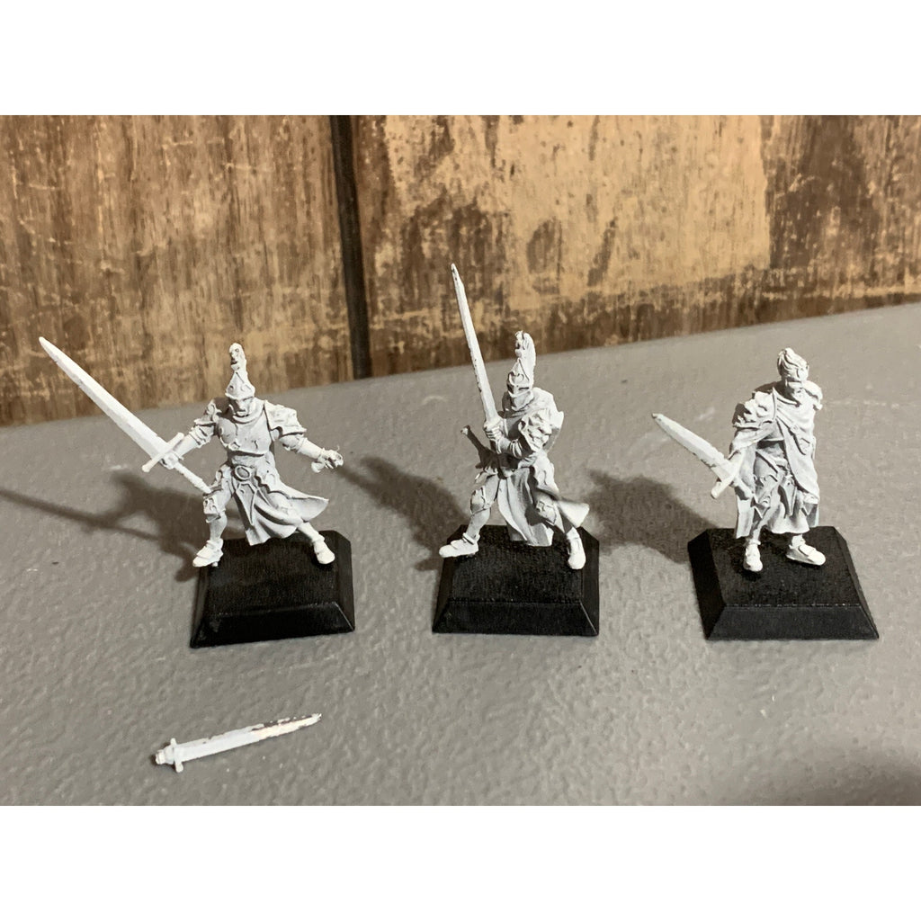 A10508 RACKHAM CONFRONTATION METAL OOP PALADINS OF ALAHAN