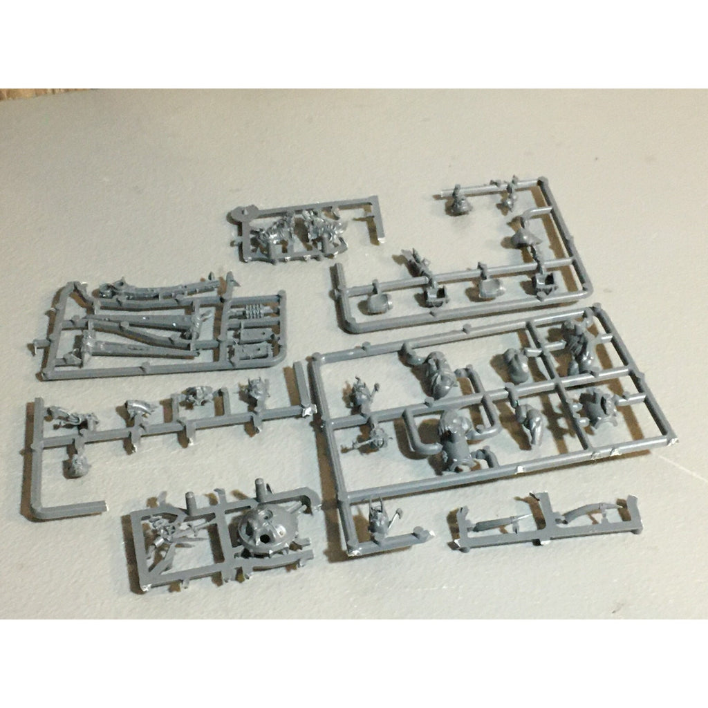 A23590 WARHAMMER AOS FANTASY OGRE KINGDOMS MAWTRIBES BITS ON SPRUE LOT MIXED GW