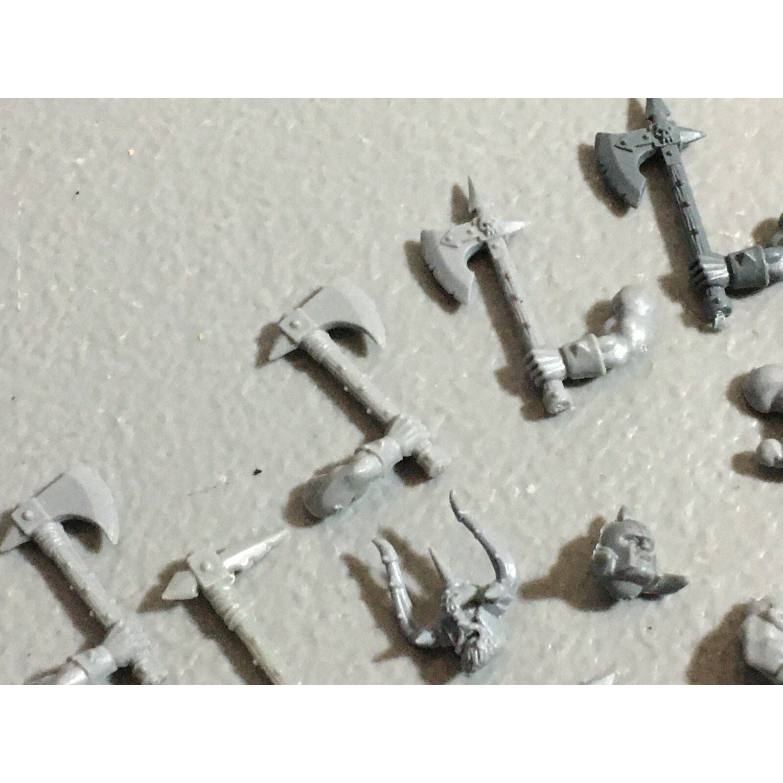 A22180 WARHAMMER FANTASY CHAOS MORTALS BITS LOT MIXED MARAUDER COMMAND & ARMS GW