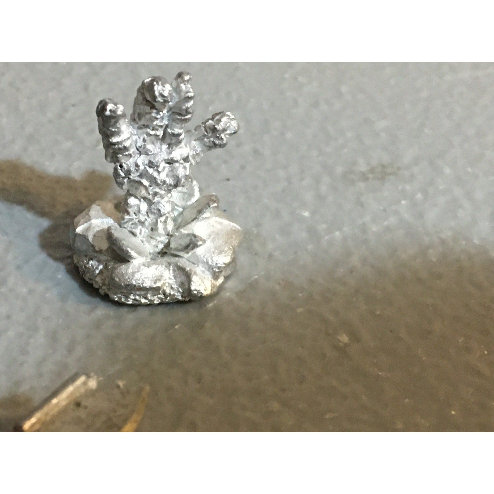 A34032 UNKNOWN METAL MINIATURES FANTASY MIXED LOT CREATURE HUMAN WARRIOR