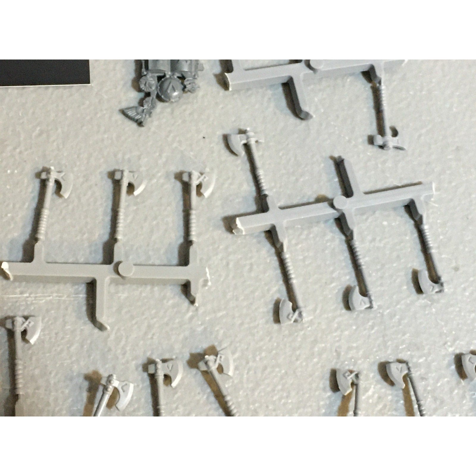 A33598 WARHAMMER FANTASY OLD WORLD DWARVES DWARFS BITS LOT BANNER AXE DRUM GW