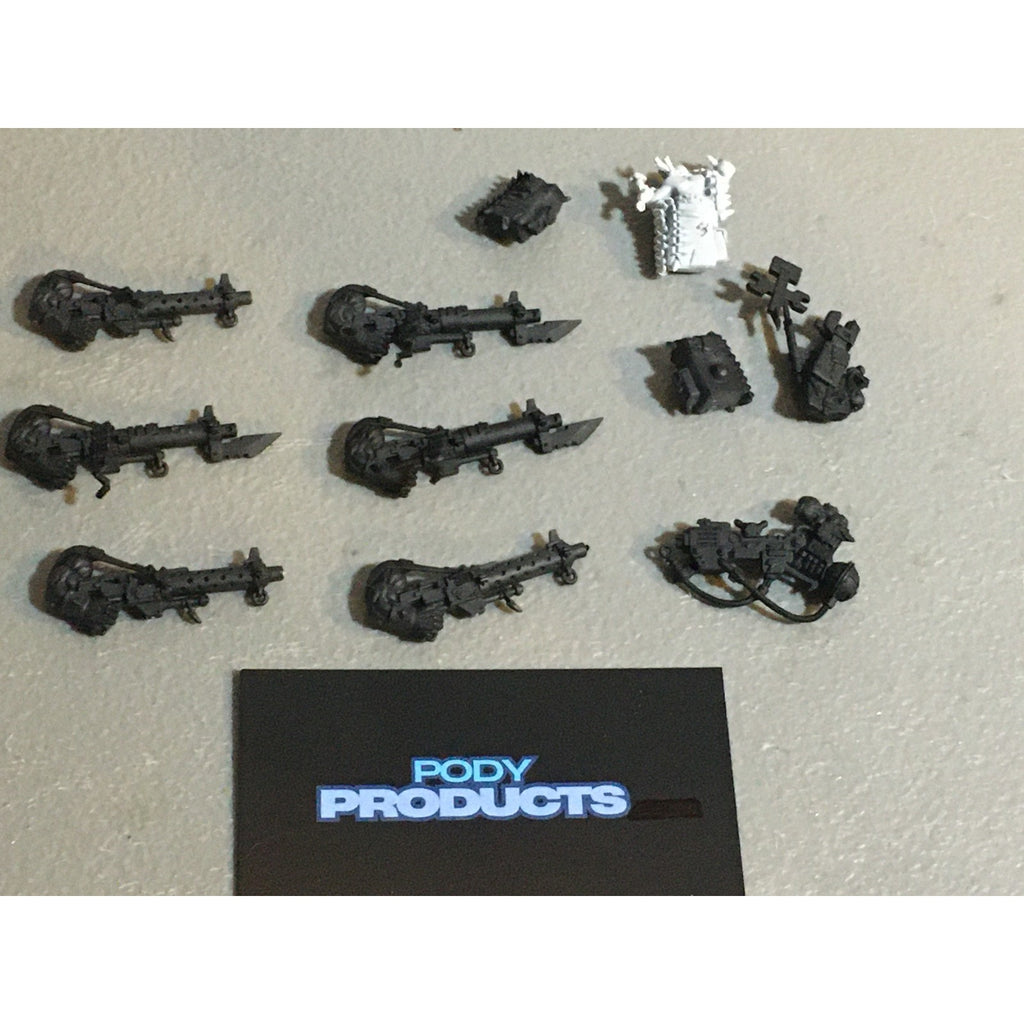 A33568 WARHAMMER 40K SPACE ORKS BITS LOT LOOTAS GUN BACKPACK GW GAMES WORKSHOP