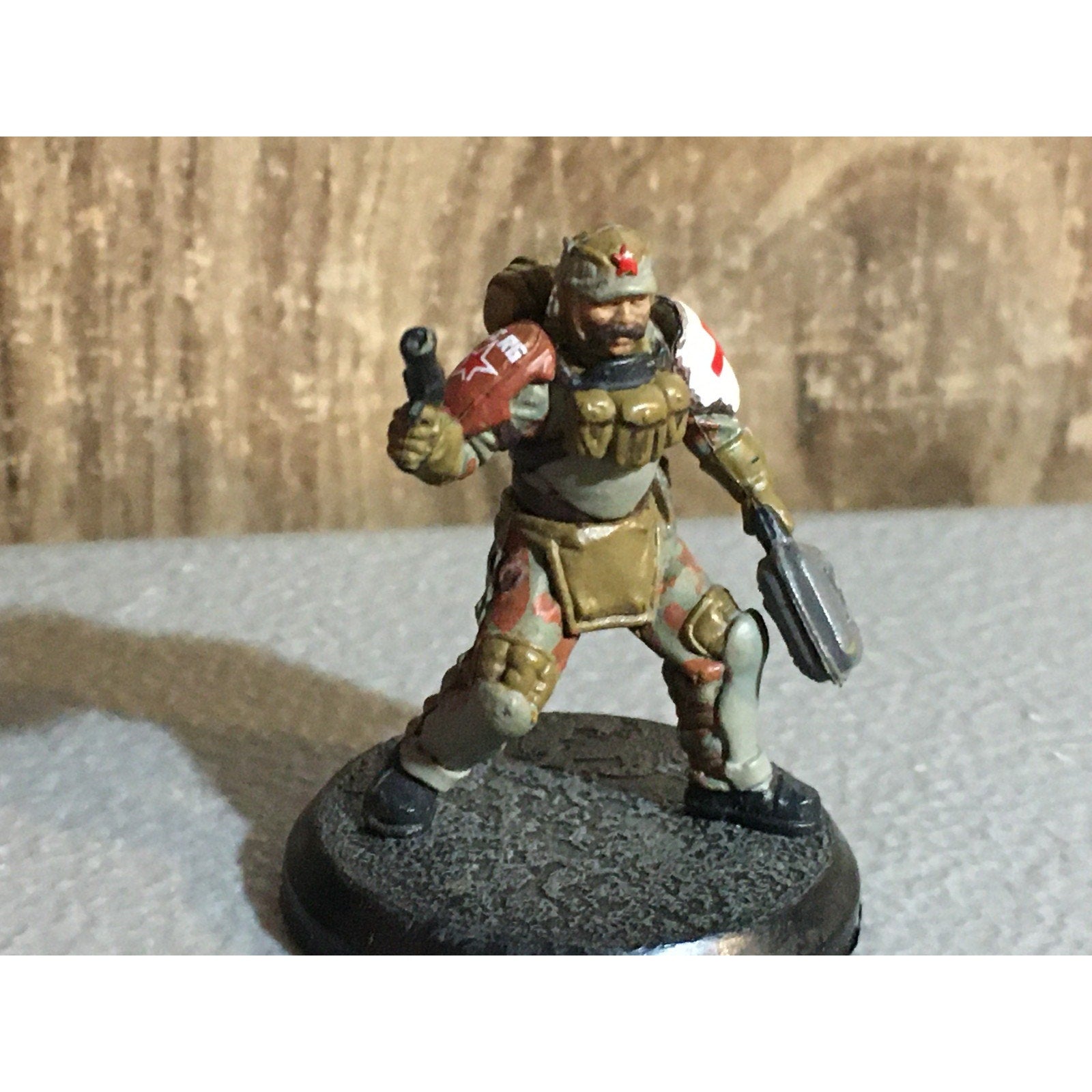 A32055 RACKHAM AT-43 RED BLOK MINI CAPTAIN VRAKHOV NO CARD