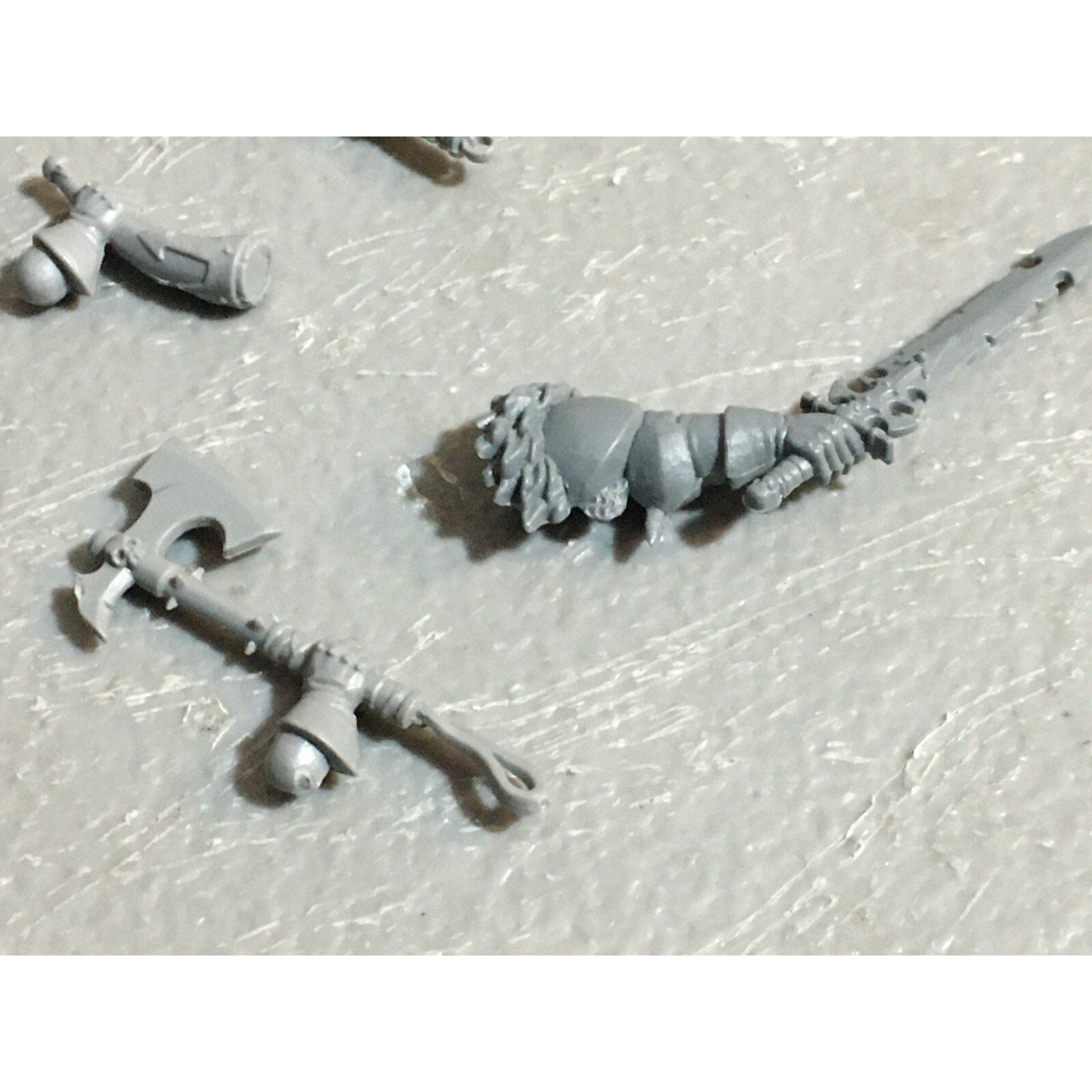 A23071 WARHAMMER 40K IG IMPERIAL ASTRA BITS LOT LEGS TANK COMMANDER GW