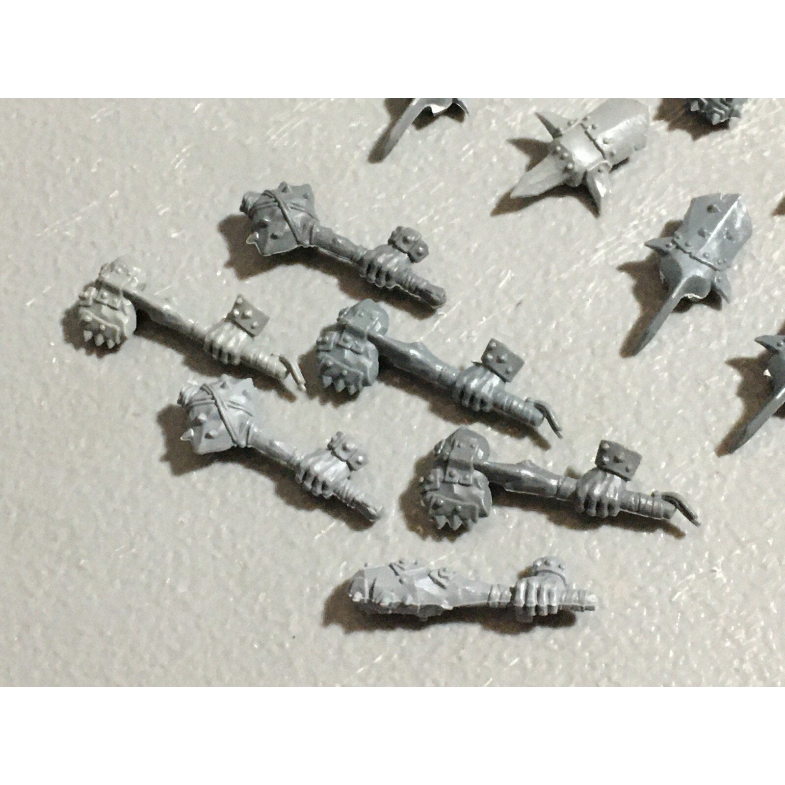 A22581 WARHAMMER FANTASY OGRE KINGDOMS BITS LOT HANDS GAMES WORKSHOP GW