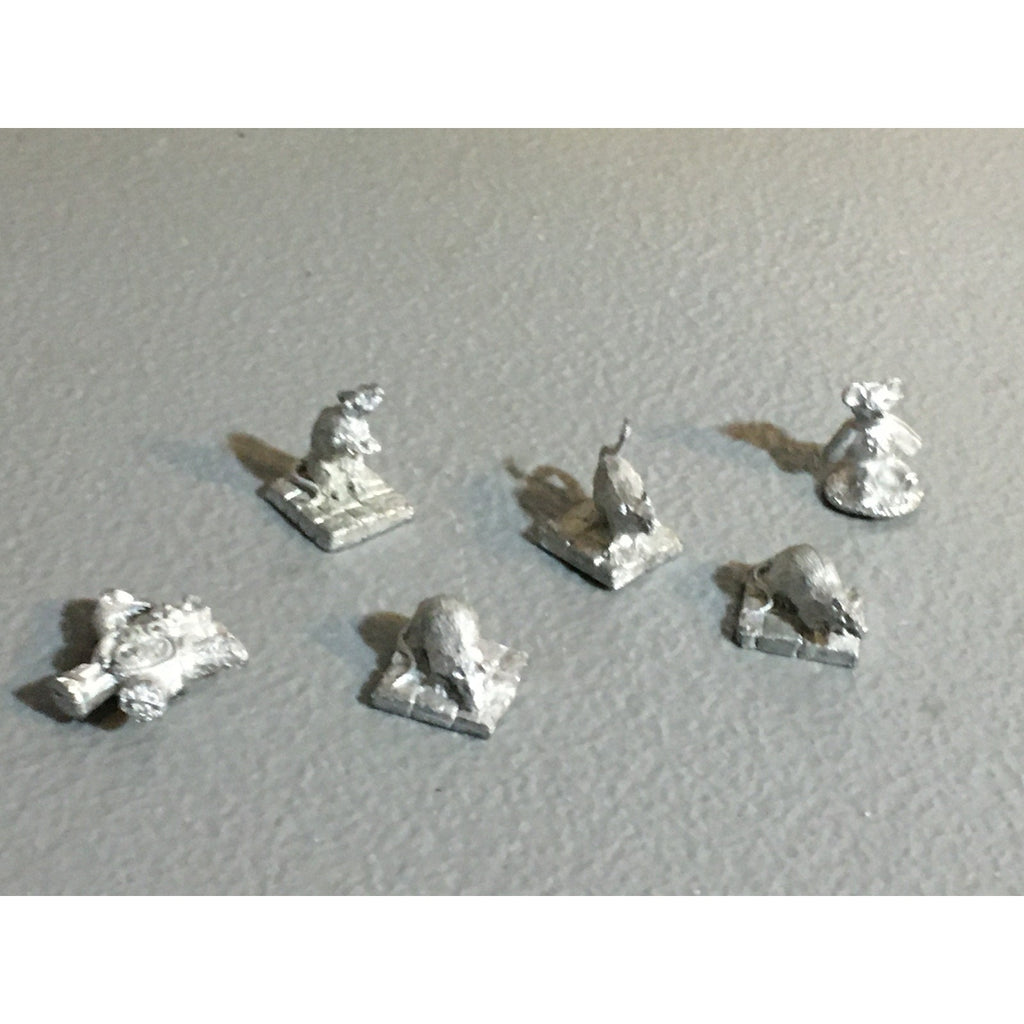 A32522 UNKNOWN METAL MINIATURES FAMILIAR? RAT TEDDY BEAR TABLETOP