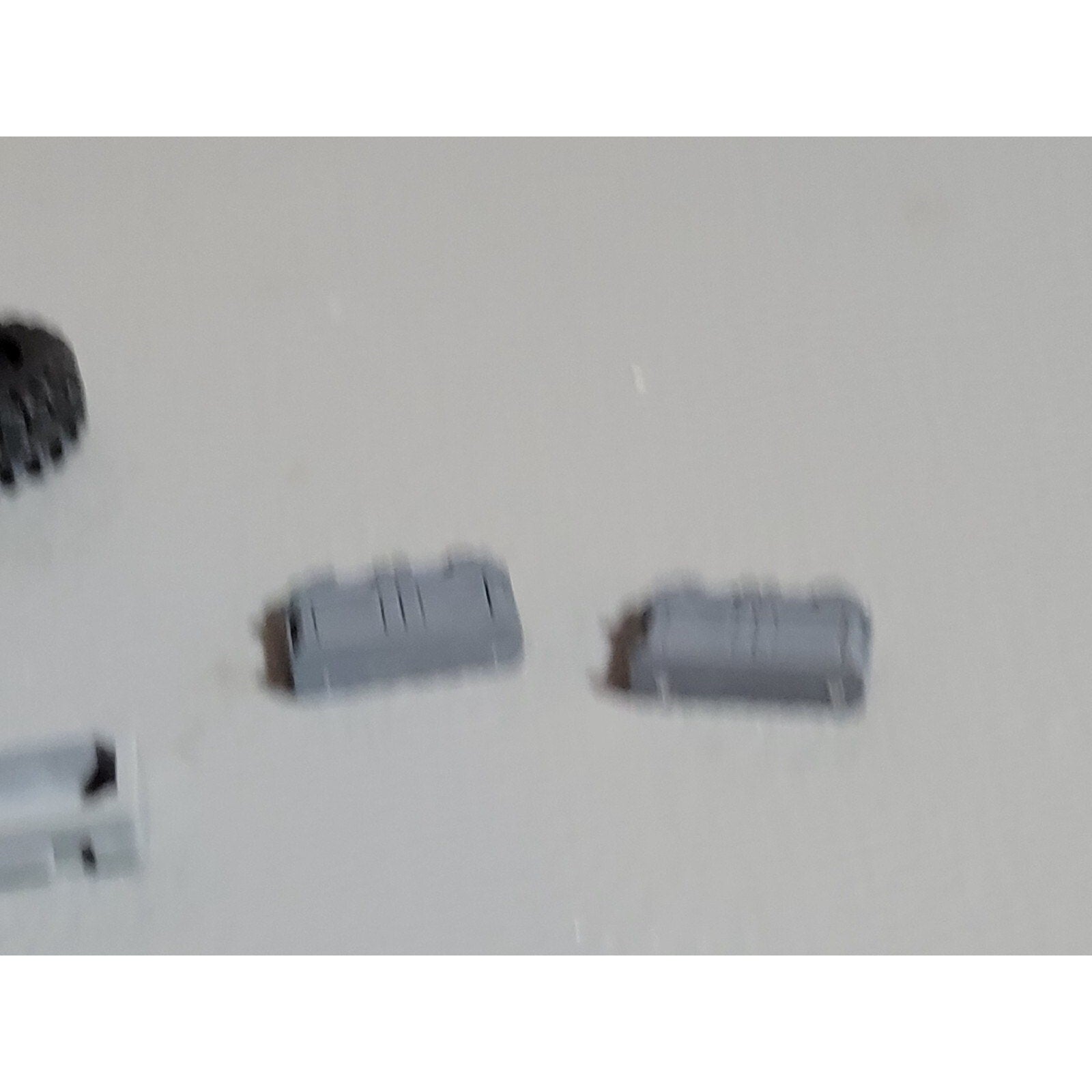 A18911 WARHAMMER 40K SPACE MARINES BITS LOT GENERATOR FENCE PYLONS TERRAIN BARRI