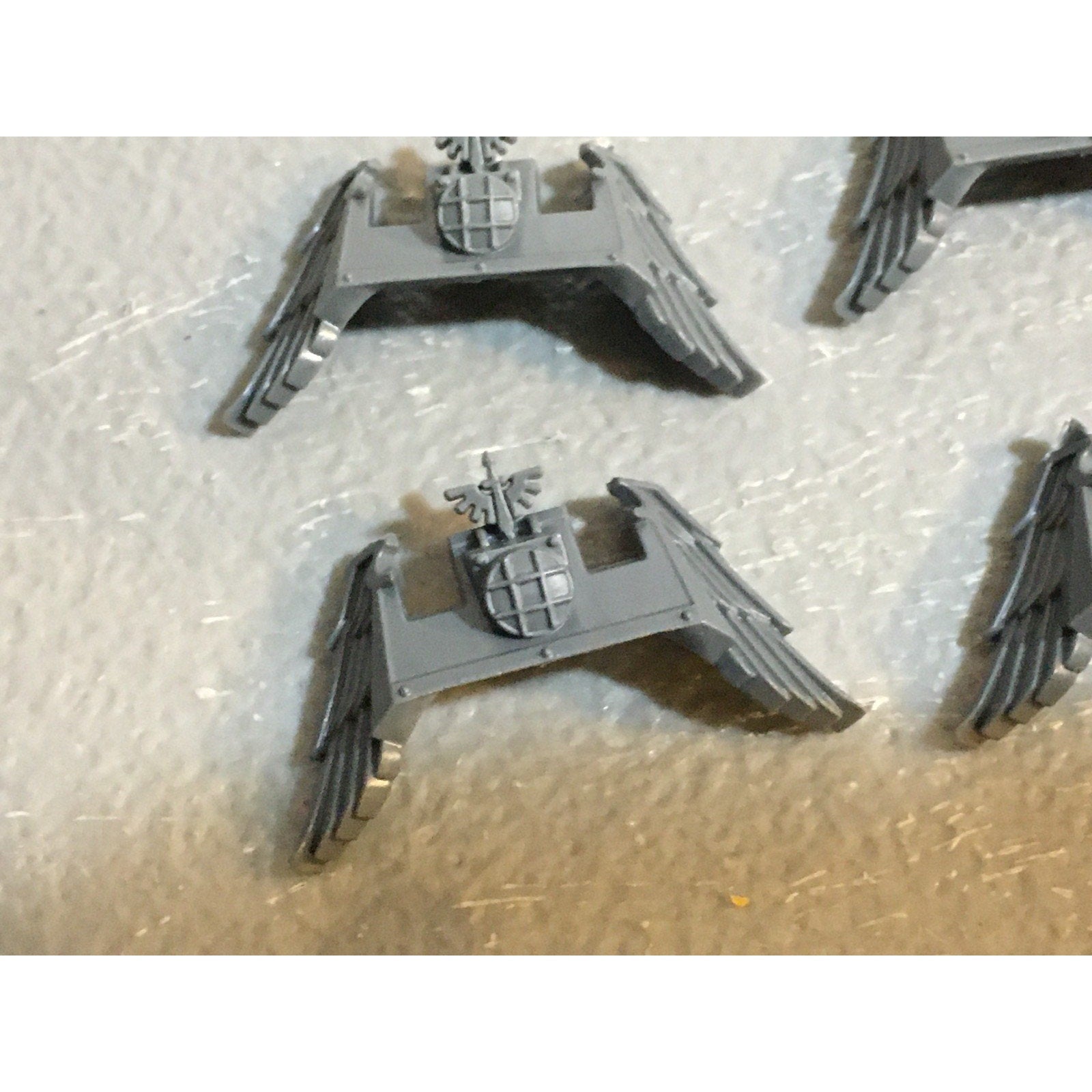 A29407 WARHAMMER 40K SPACE MARINES DARK ANGELS BITS LOT BIKE FRONT PLATES + LEGS