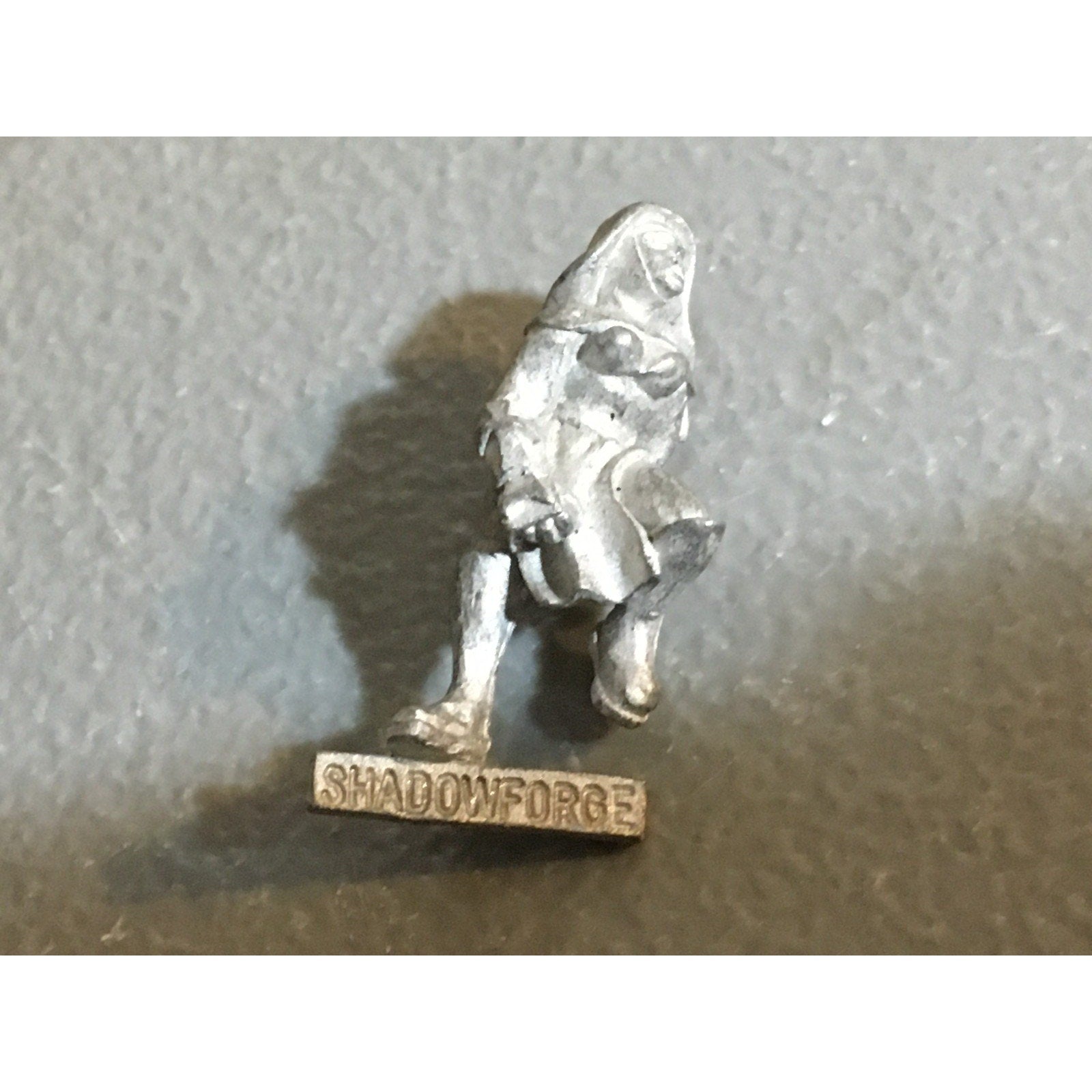A32527 UNKNOWN METAL MINIATURES FEMALE LOT SOME INCOMPLETE WARRIOR SOLDIER