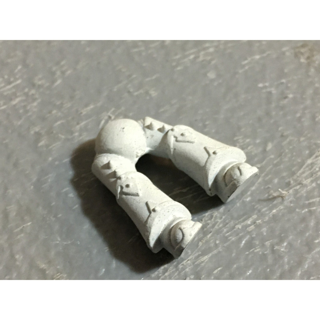 A23244 WARHAMMER 40K CHAOS SPACE MARINES BITS LOT VEHICLE SPIKES LEGS ARMS GW