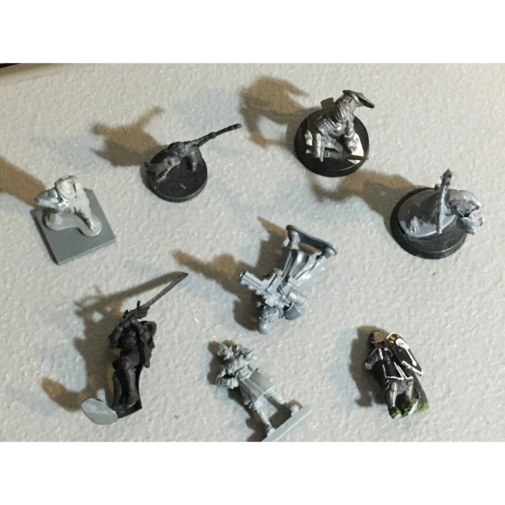 A32535 UNKNOWN MINIATURES PLASTIC INCOMPLETE WARRIOR SOLDIER