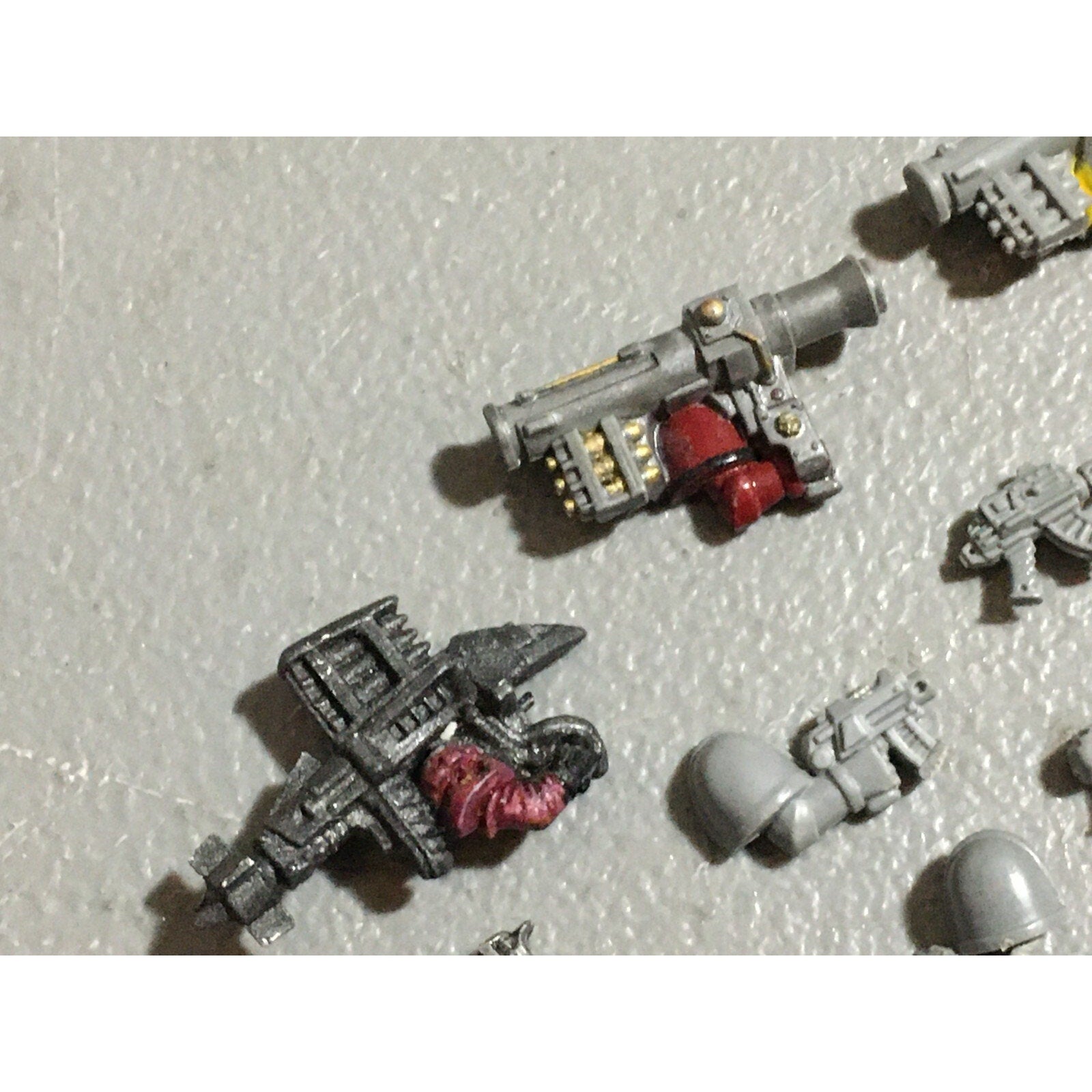 A22366 WARHAMMER 40K BITS LOT ROGUE TRADER SPACE MARINES PLASMA PISTOL MISSILE