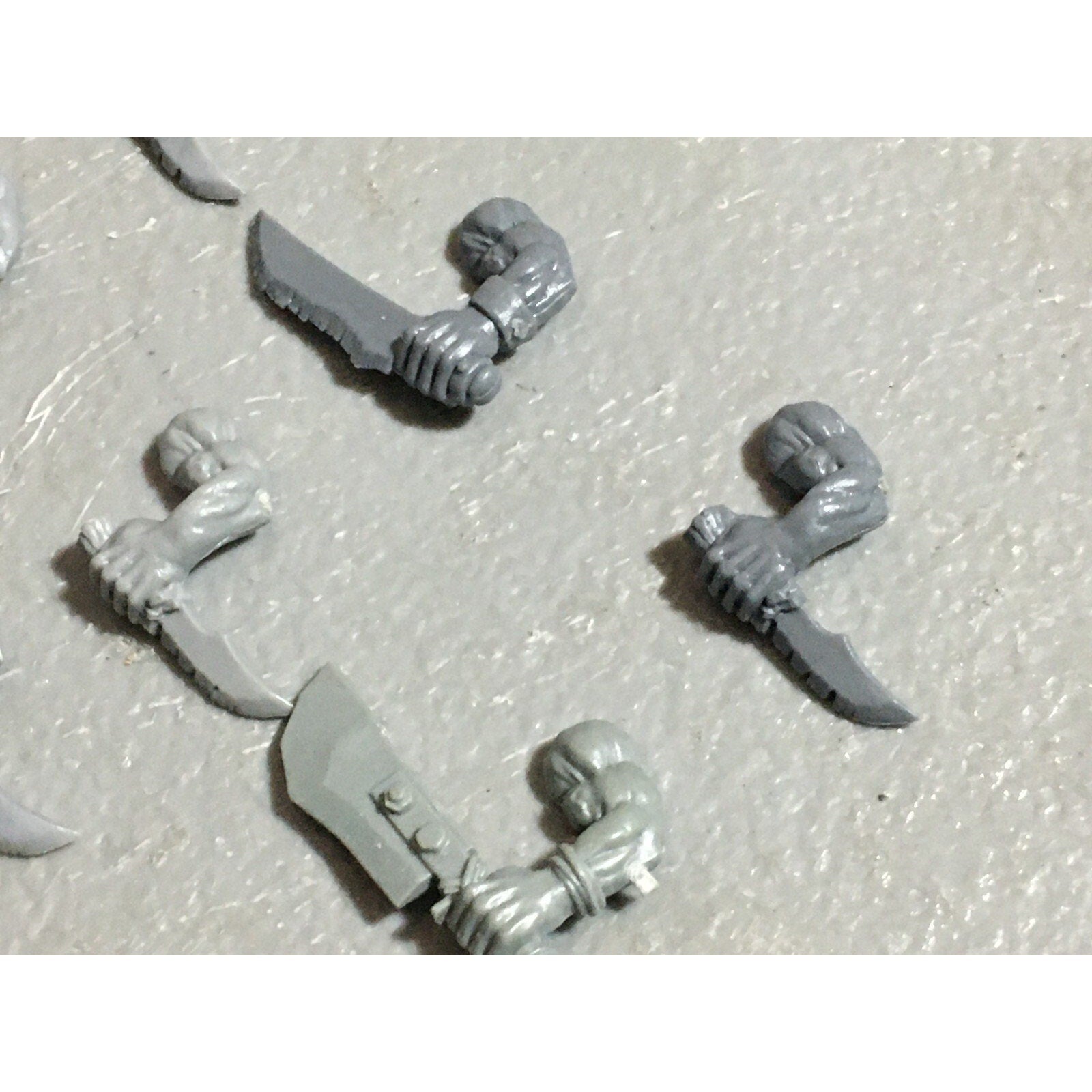 A22611 WARHAMMER FANTASY ORCS & GOBLINS BITS LOT ORC BOYZ HAND WEAPONS GW