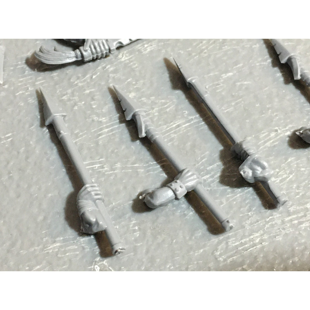 A23393 WARHAMMER FANTASY ORCS & GOBLINS BITS LOT WOLF RIDERS ARMS GW