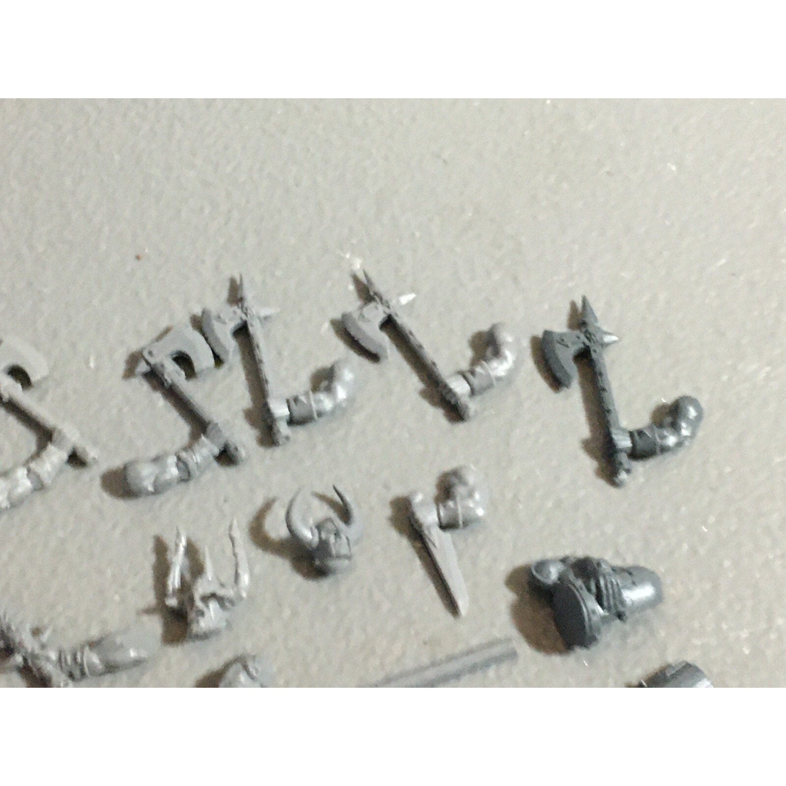 A22181 WARHAMMER FANTASY CHAOS MORTALS BITS LOT MIXED MARAUDER COMMAND & ARMS GW
