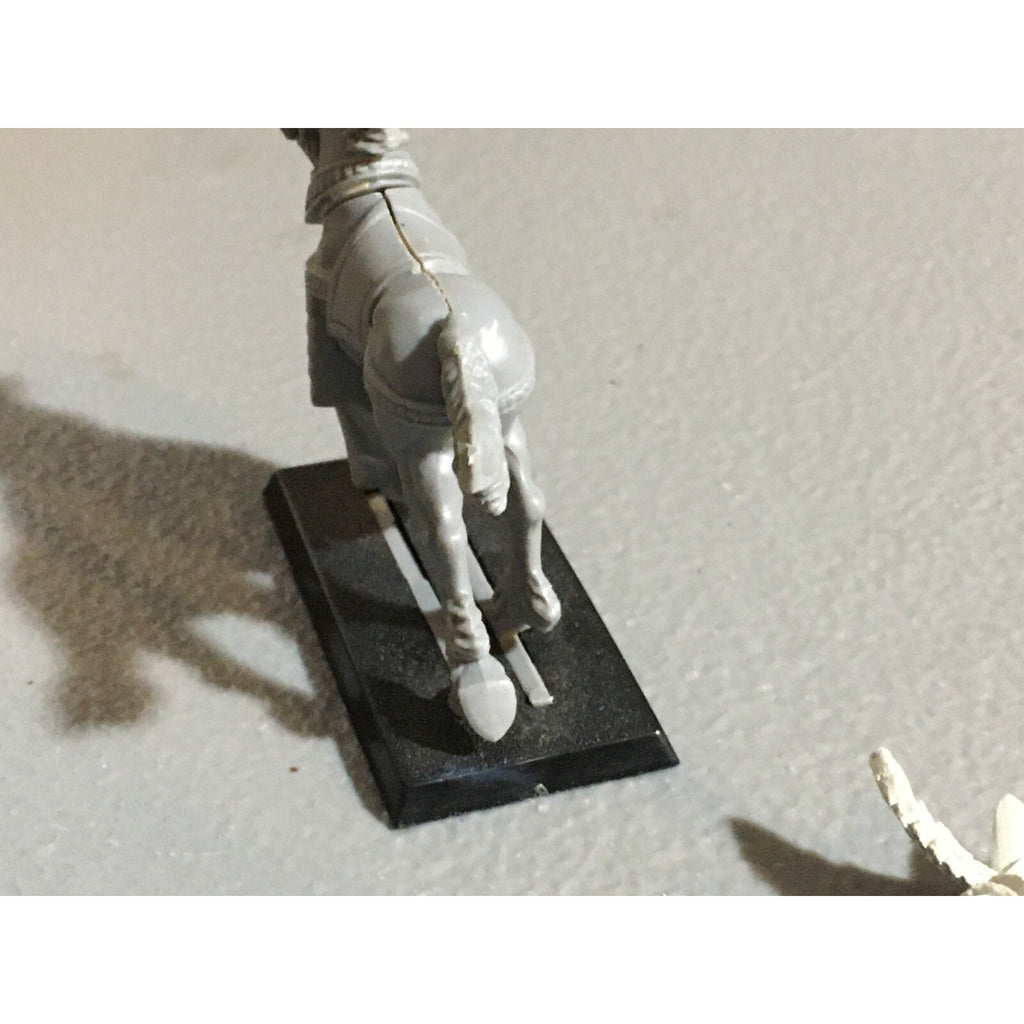 A23911 WARHAMMER FANTASY HIGH ELVES METAL SILVER HELM COMMAND CHAMPION NO SHIELD