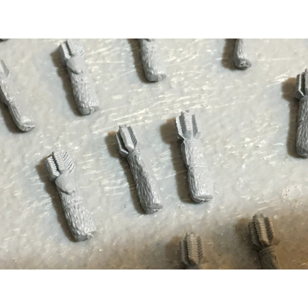 A23433 WARHAMMER FANTASY ORCS & GOBLINS BITS LOT GOBLIN QUIVERS SHIELDS HEADS GW