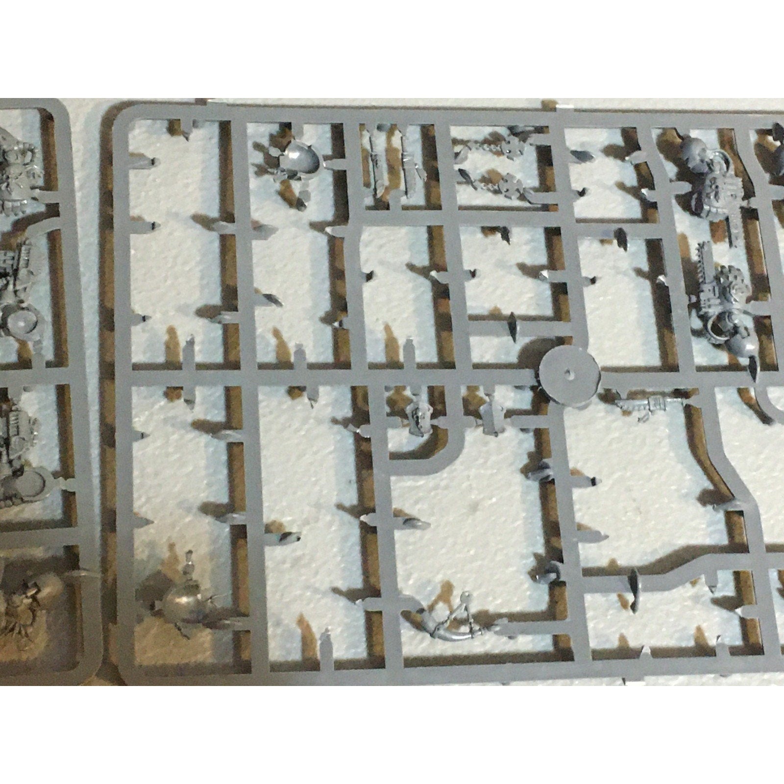 A33681 WARHAMMER 40K SPACE MARINES WOLVES BITS SPRUE LOT TERMINATOR GW
