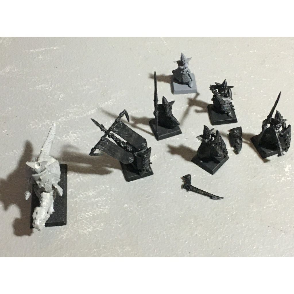 A22066 WARHAMMER FANTASY DARK ELVES INCOMPLETE SPEARMEN & COLD ONE GW
