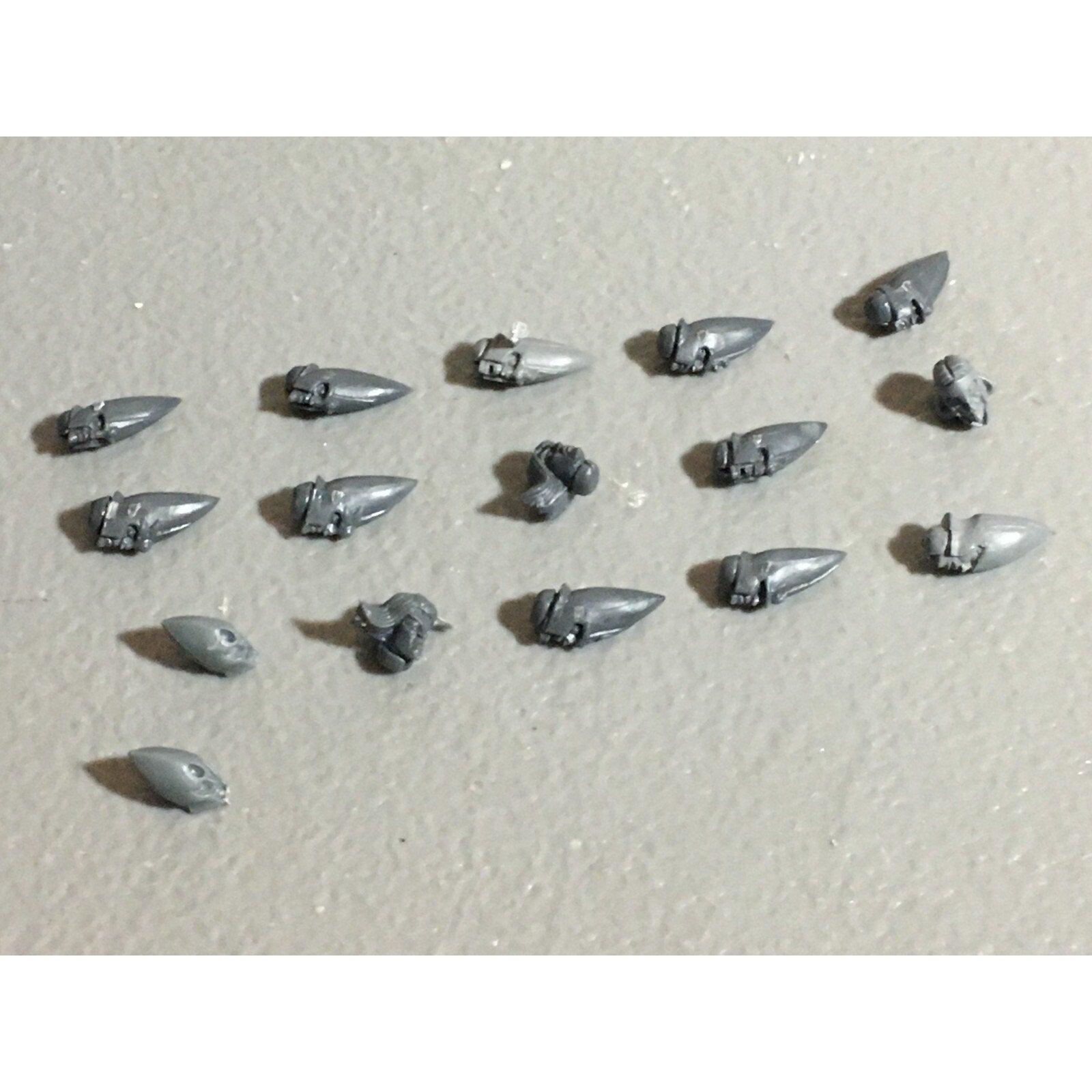 A22054 WARHAMMER FANTASY HIGH ELVES BITS LOT HEADS GW GAMES WORKSHOP